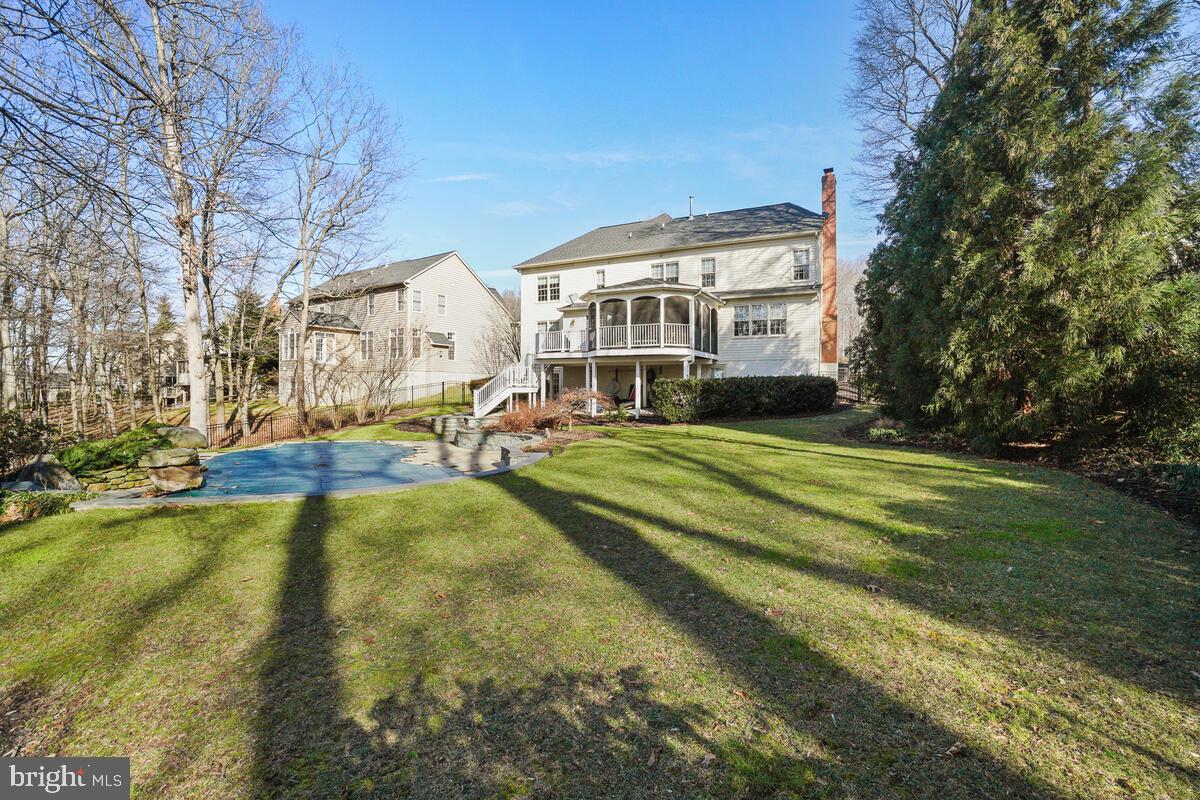 WINDSOR KNOLLS - Residential