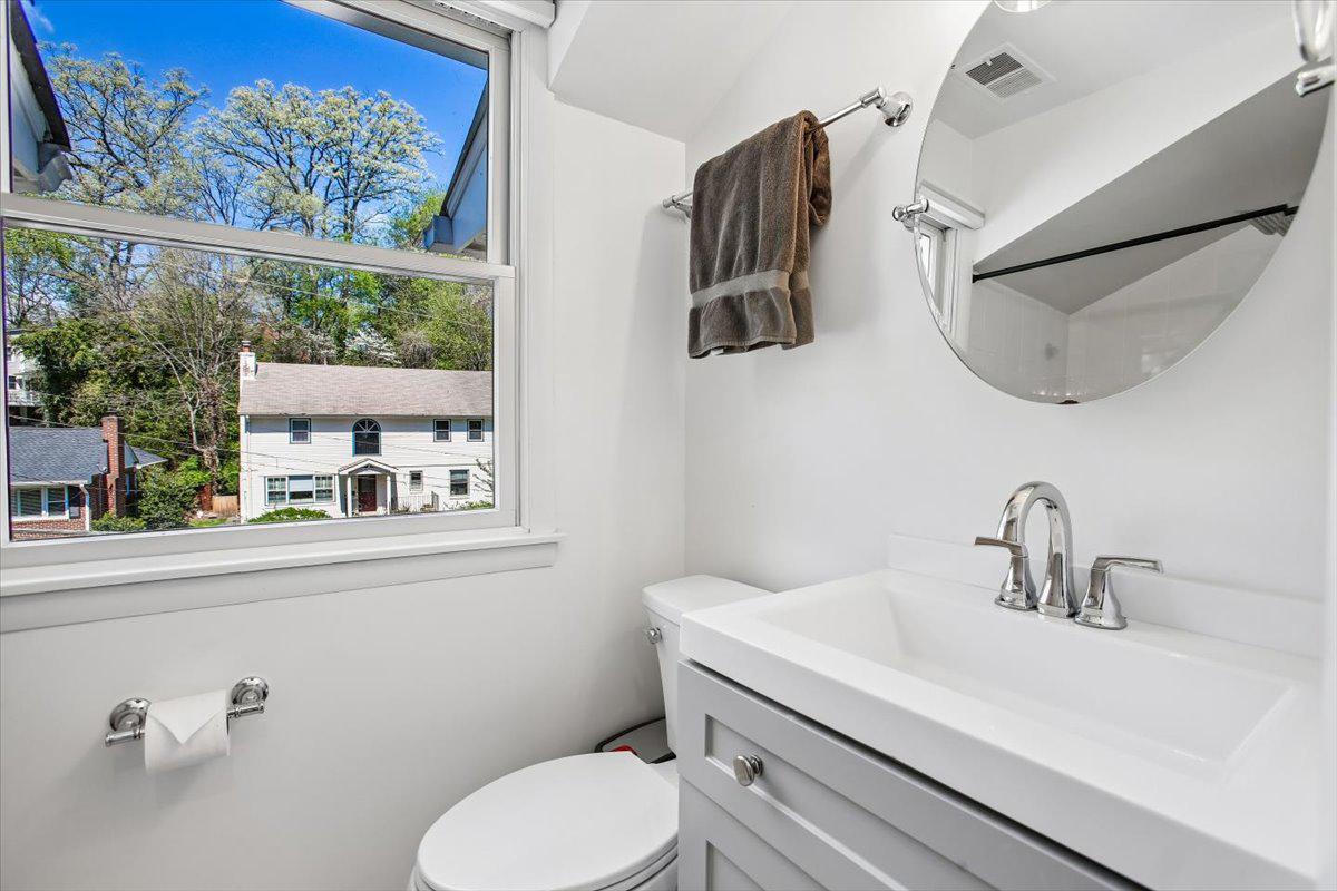 LORCOM GROVE - Residential