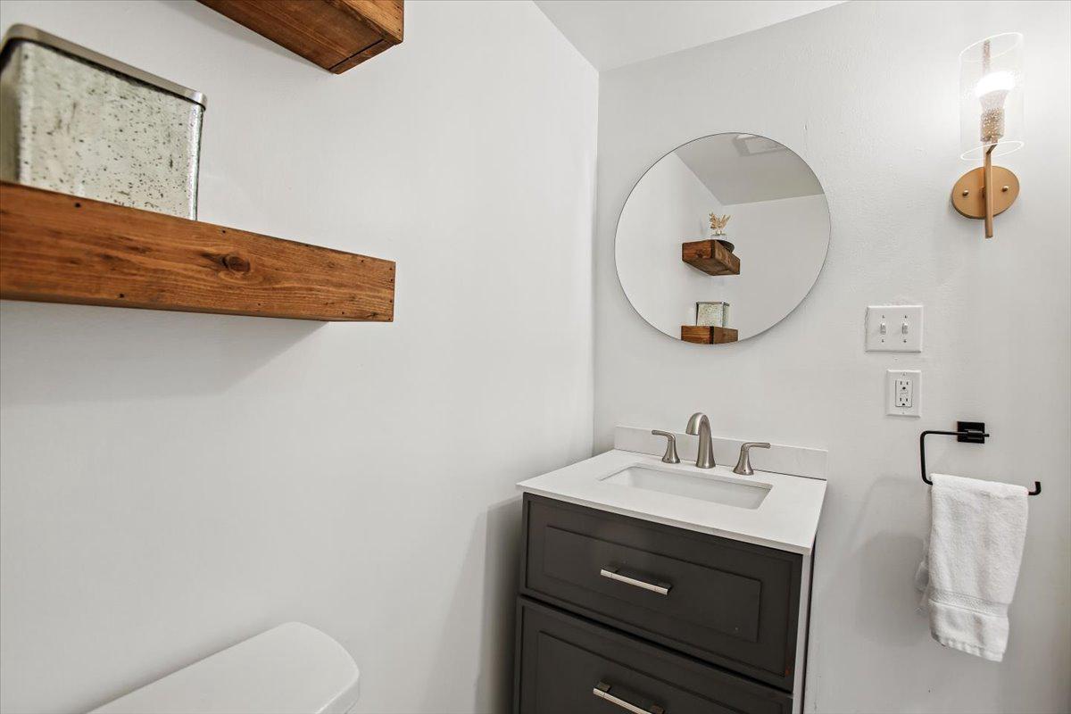 LORCOM GROVE - Residential