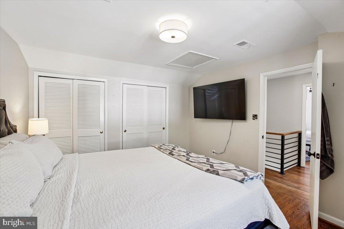 LORCOM GROVE - Residential