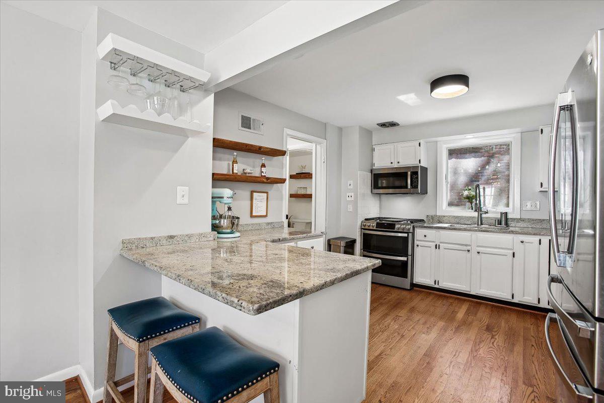 LORCOM GROVE - Residential