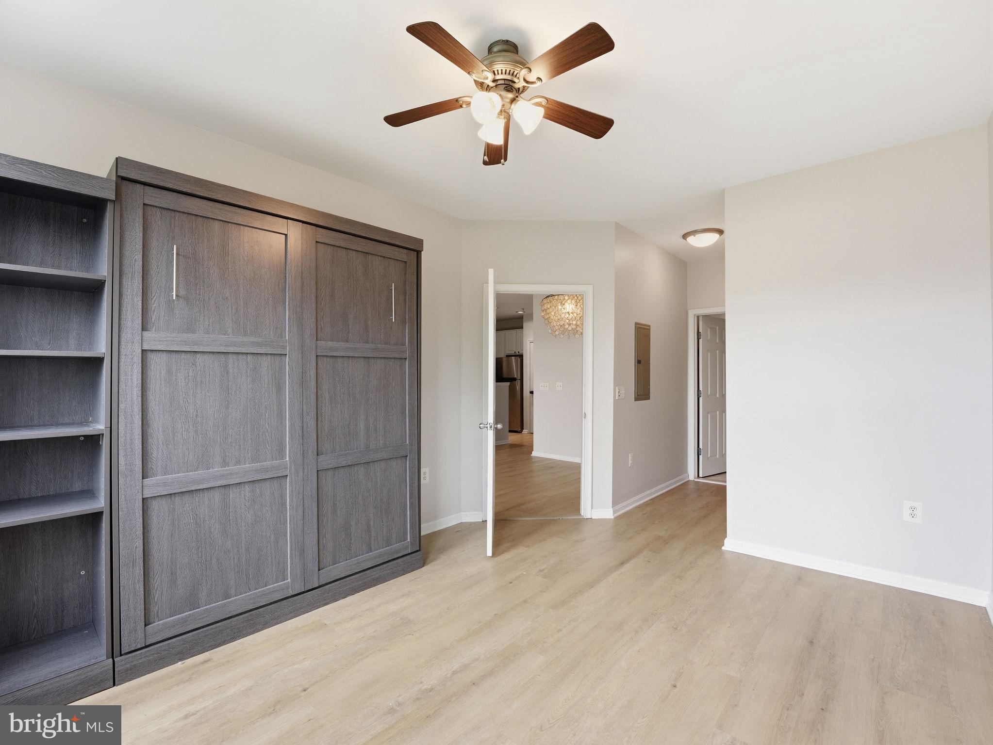 GROVE AT ARLINGTON - Residential