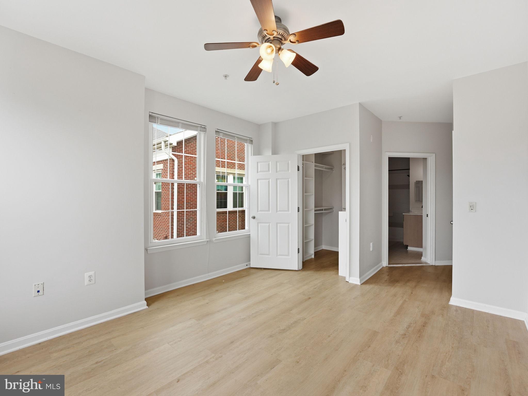 GROVE AT ARLINGTON - Residential