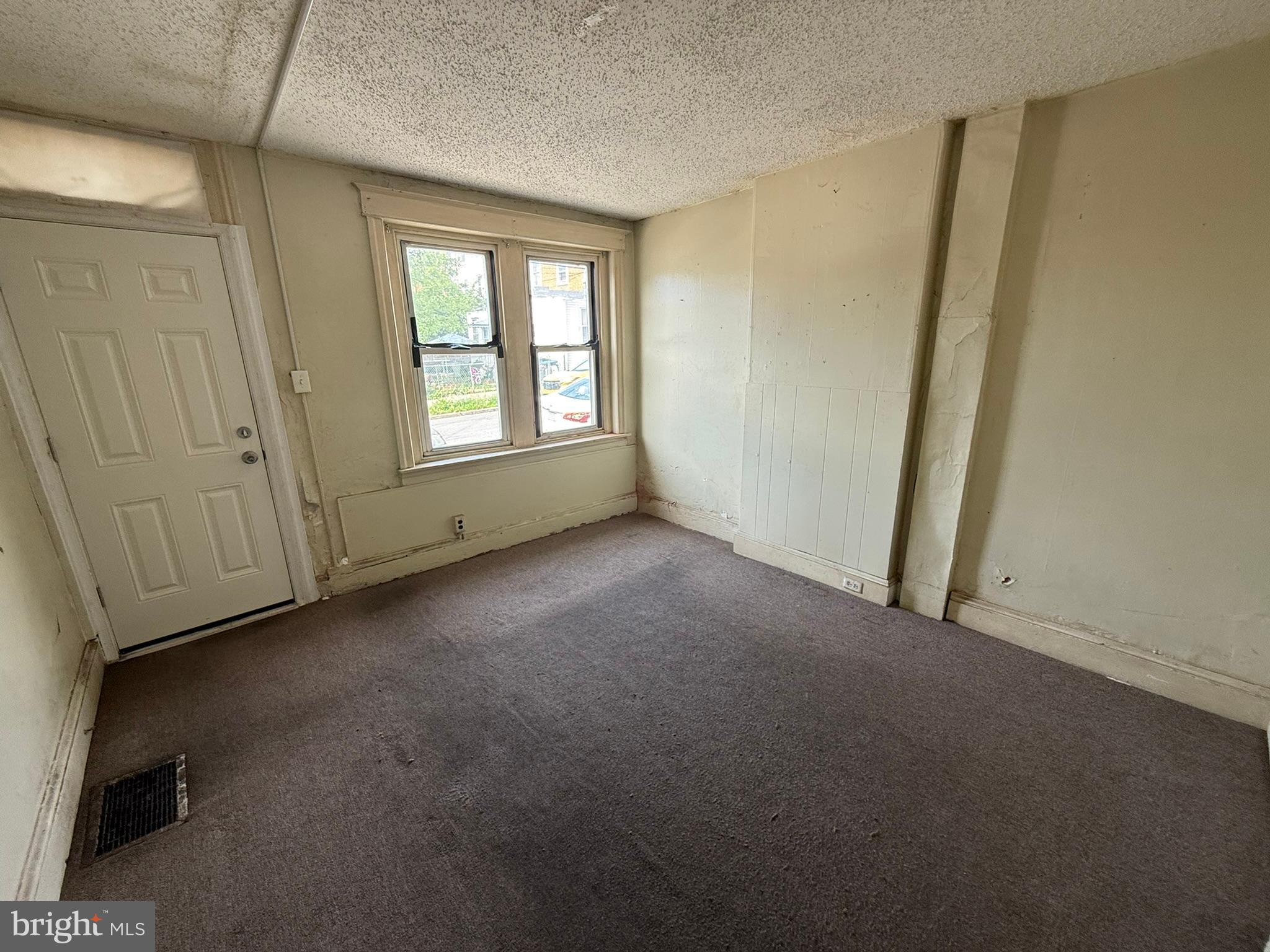 603 W ELM STREET
