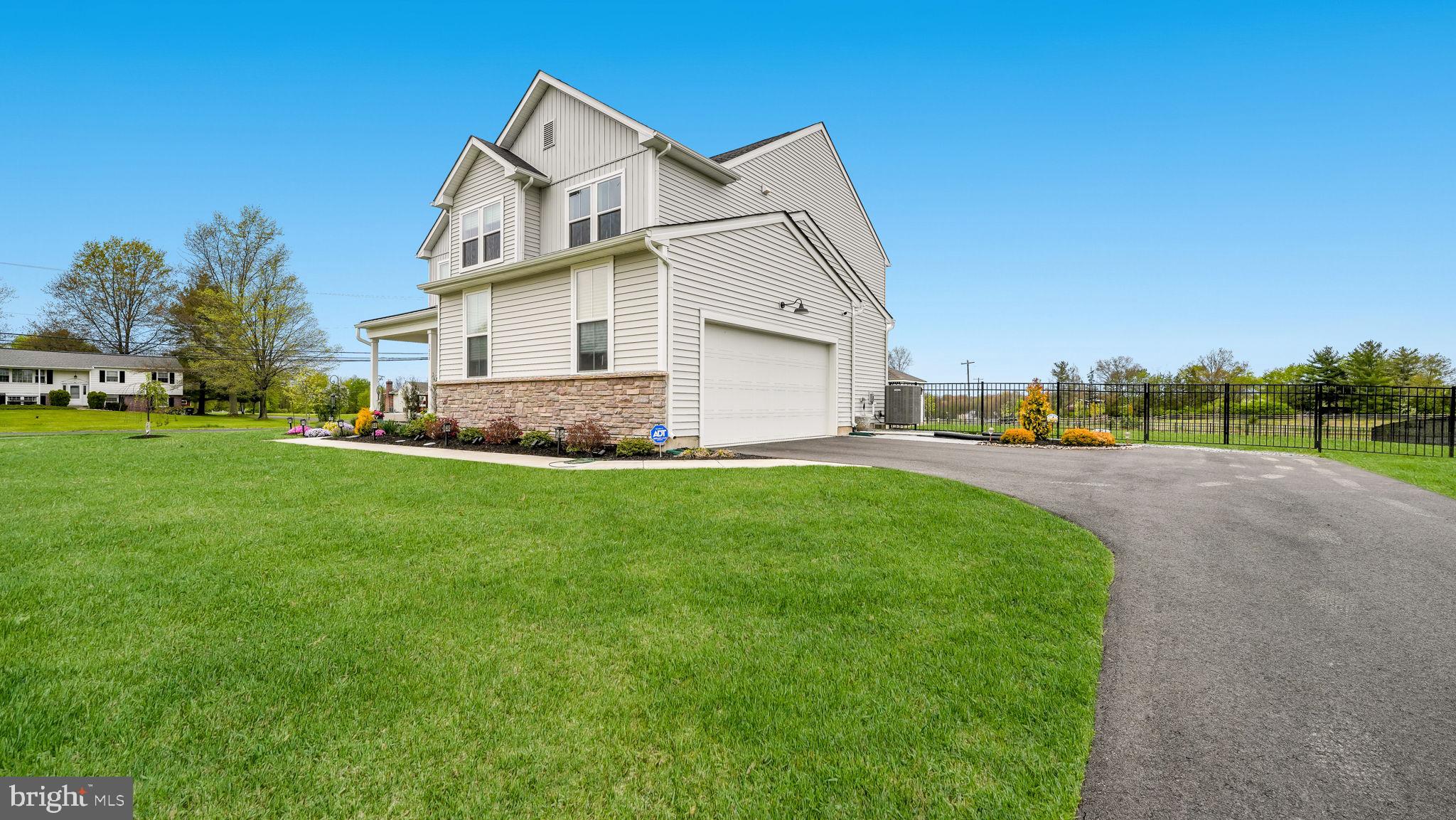 RESERVE AT WOODSIDE CREEK - Residential
