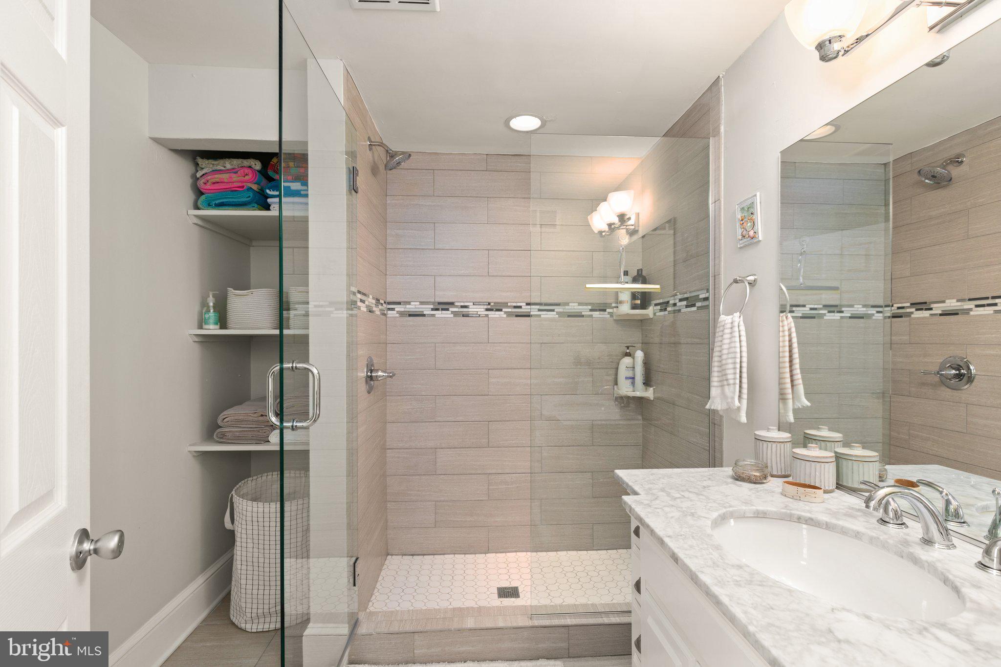 BUTCHERS HILL - Residential