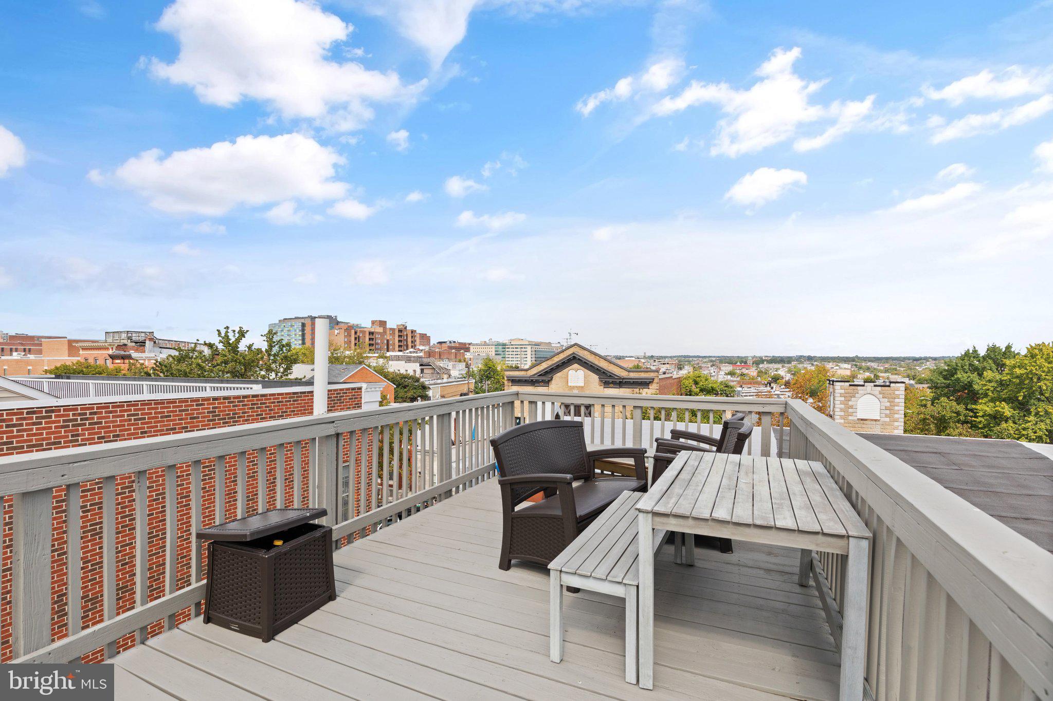 BUTCHERS HILL - Residential