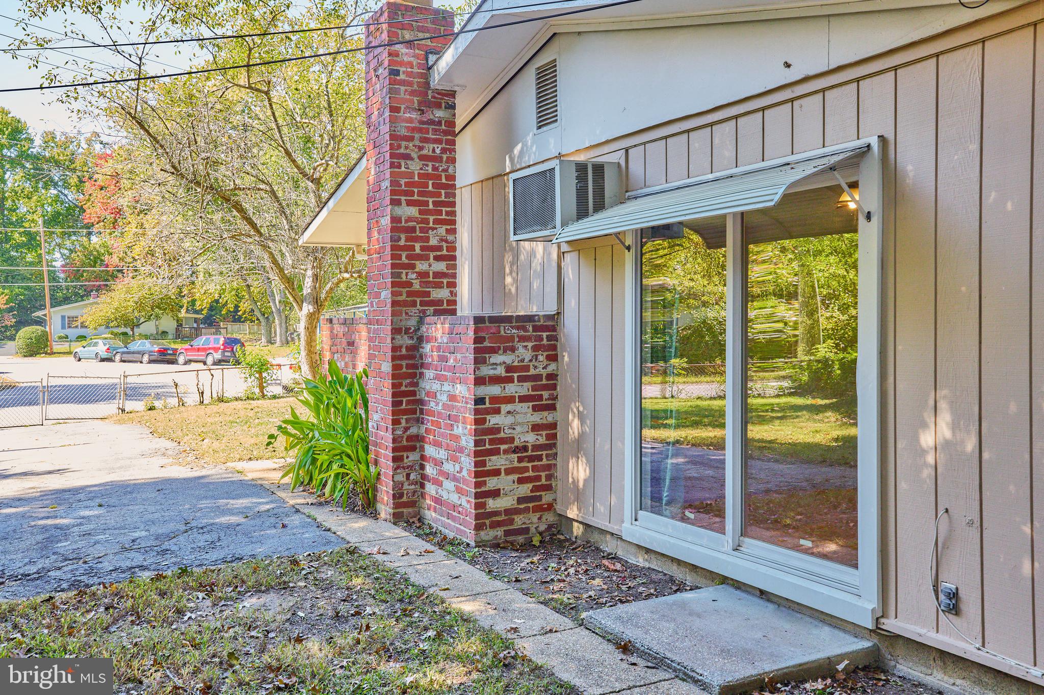 BELMONT - Residential Lease