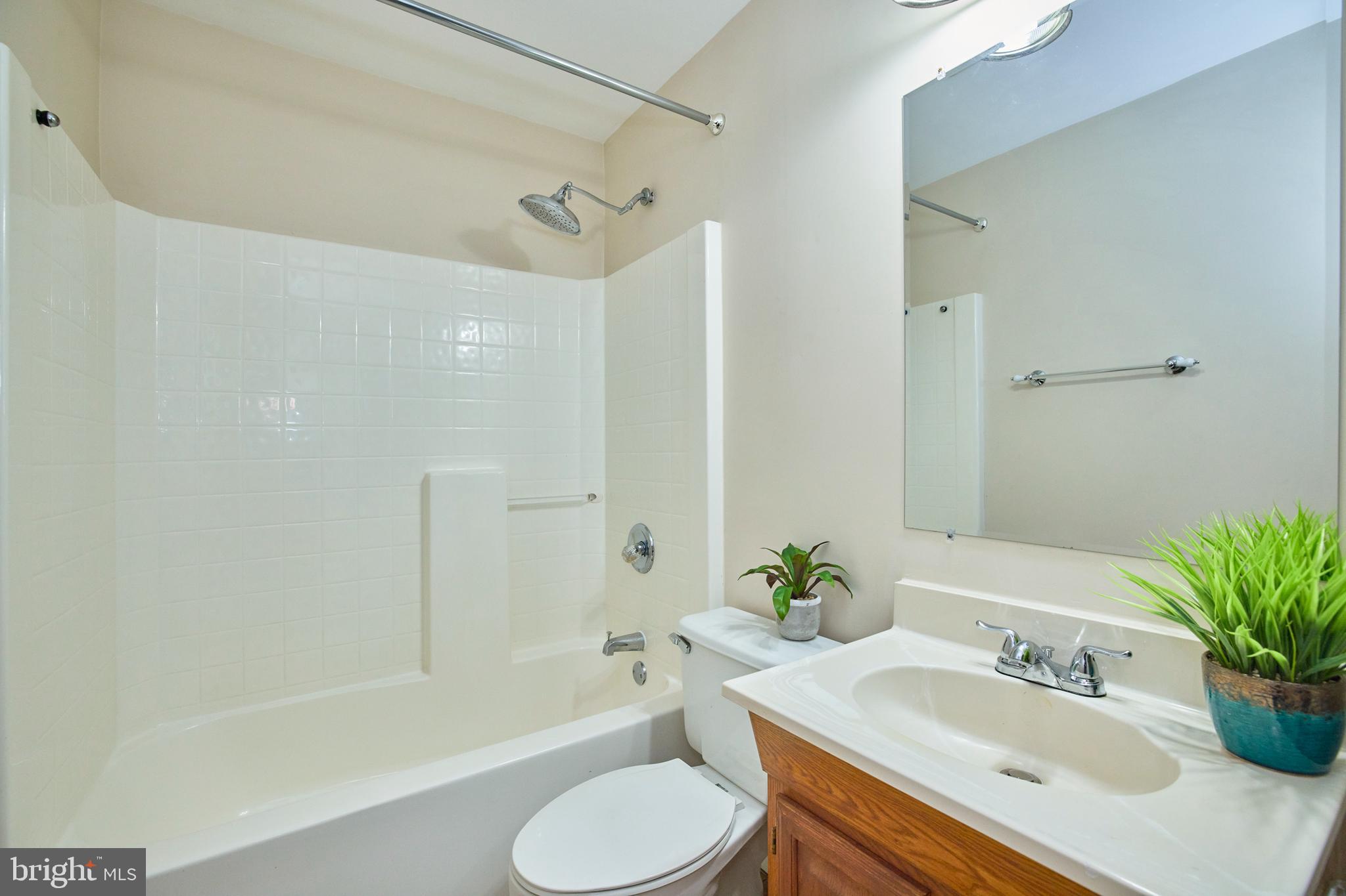 BELMONT - Residential Lease