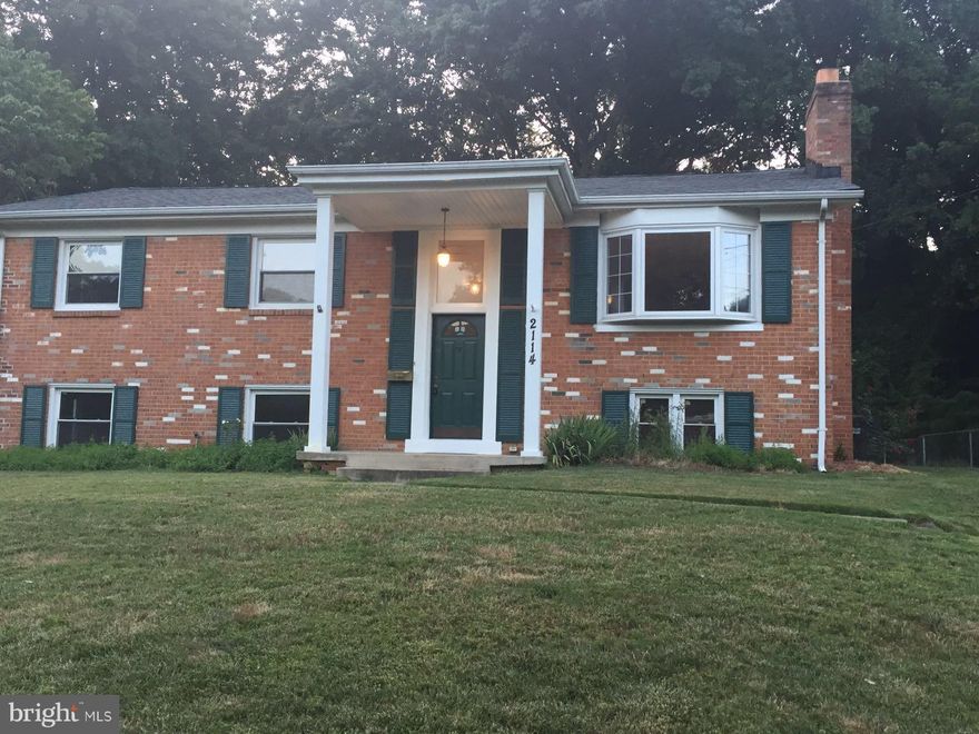 Lovely LARGE Split Foyer HYLTONIAN model in a great neighborhood and backing up to WOODED area on a CULDESAC. -5 Bedrooms -3 Full Baths-FULL BASEMENT-FRESHLY interior paint and brand new carpet-Great Deck area,