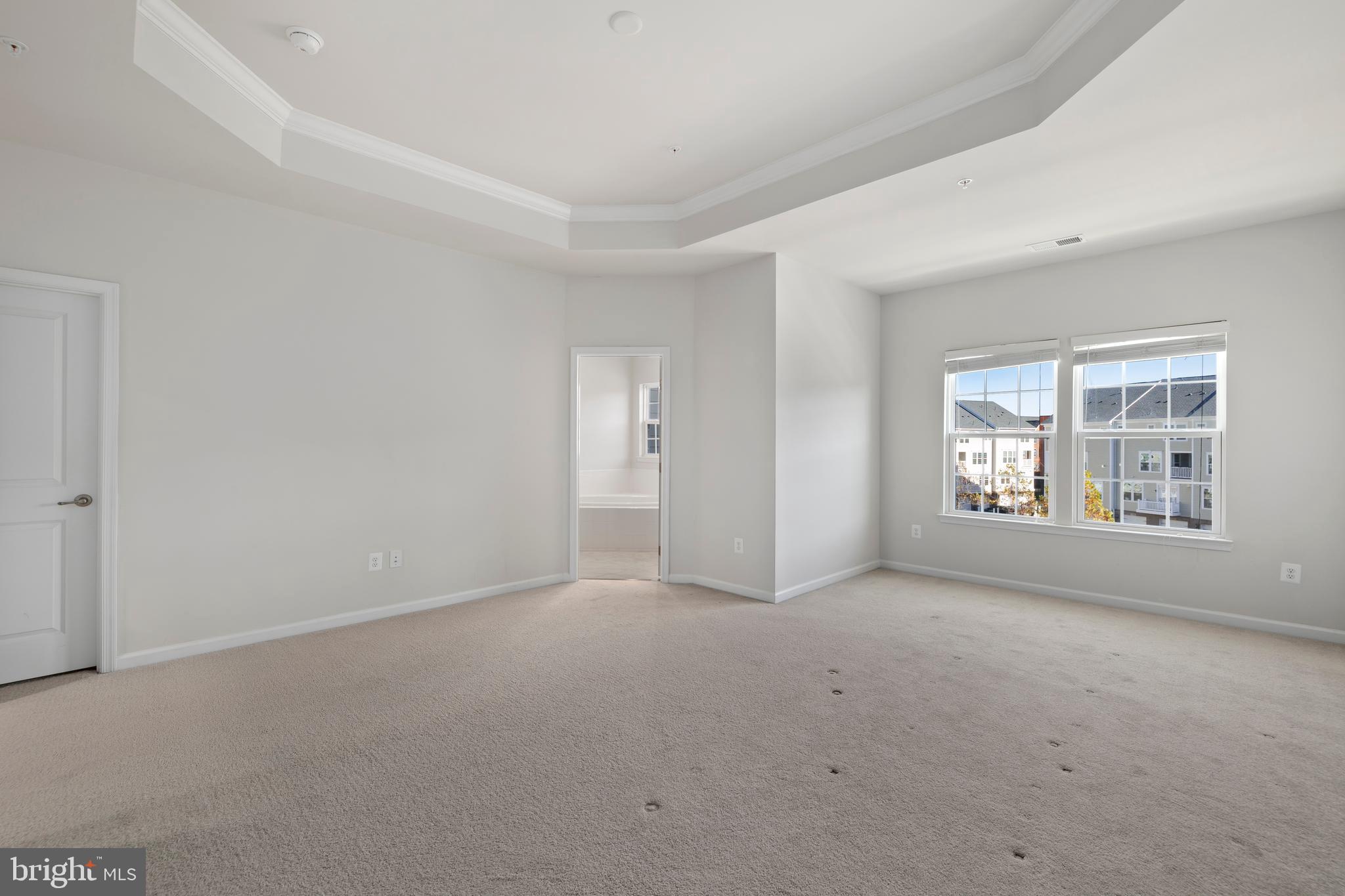 DISCOVERY SQUARE - Residential Lease