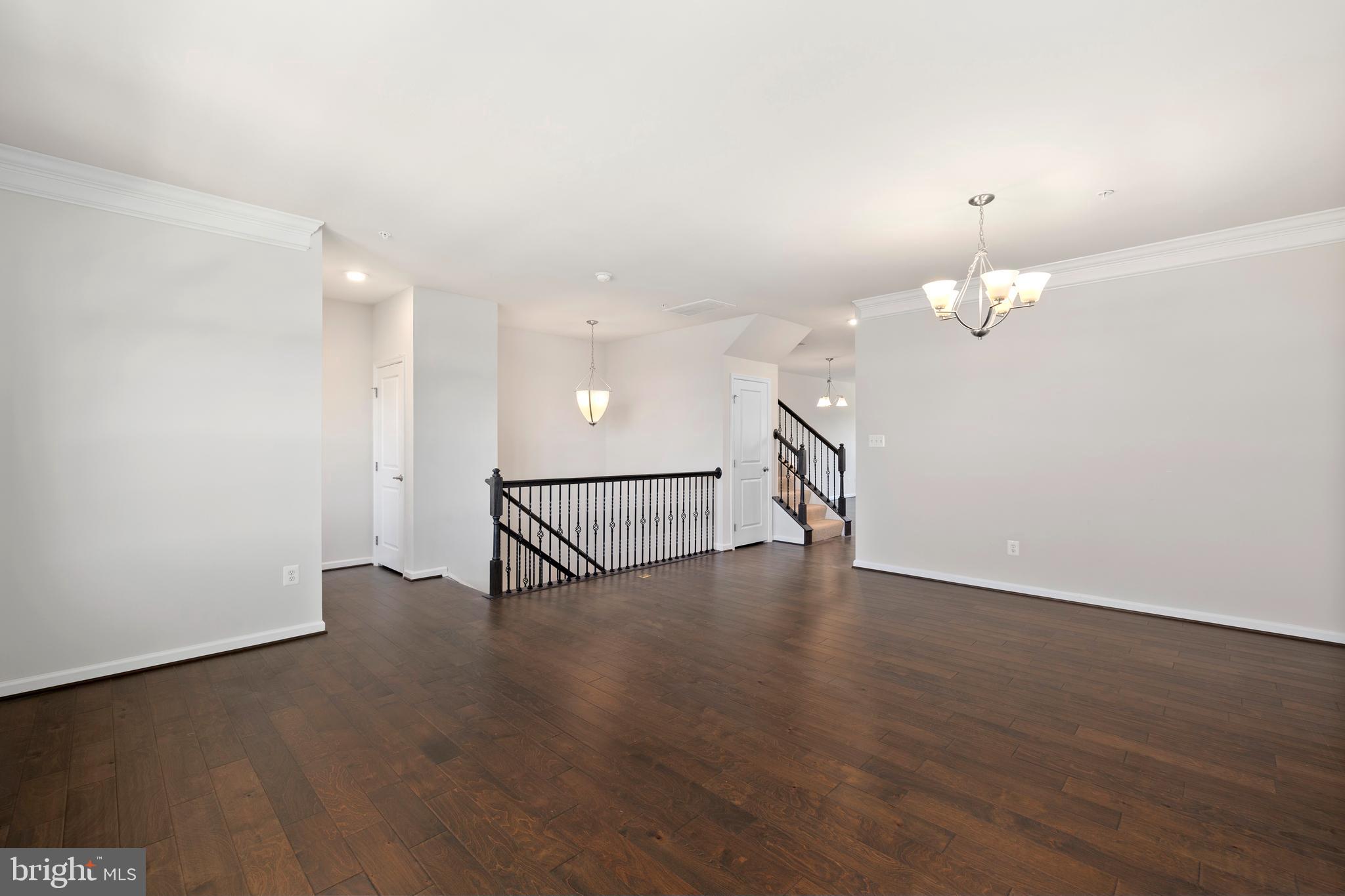 DISCOVERY SQUARE - Residential Lease