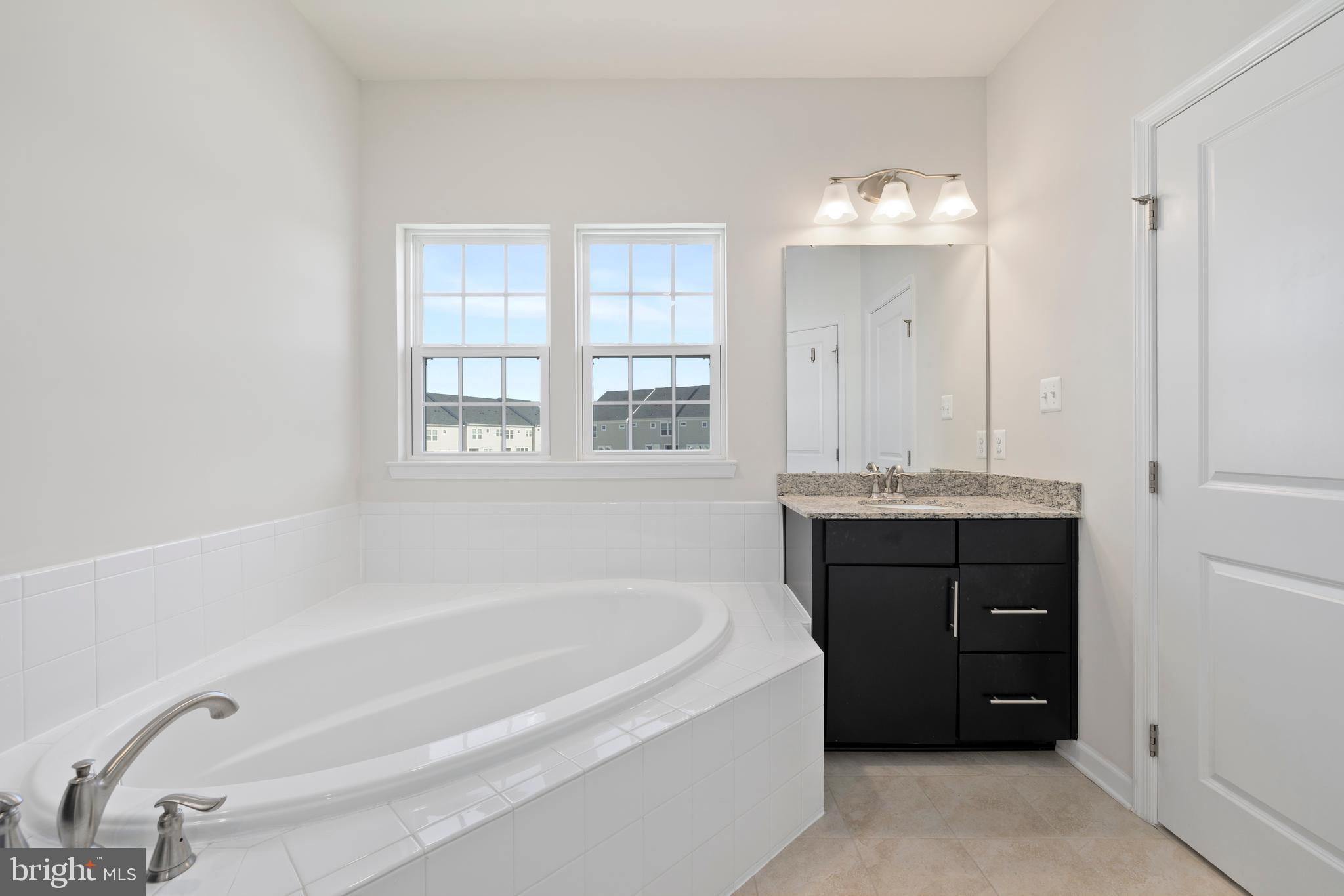 DISCOVERY SQUARE - Residential Lease