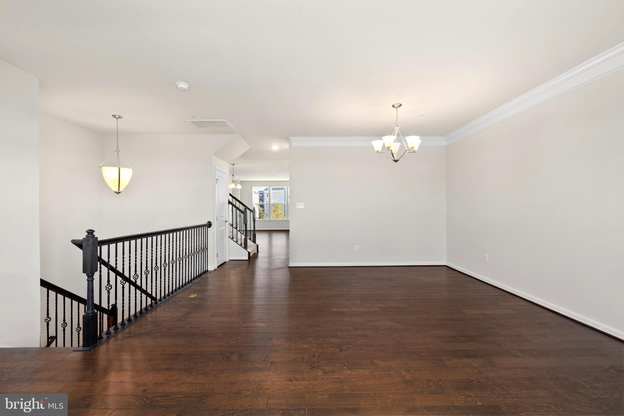 DISCOVERY SQUARE - Residential Lease