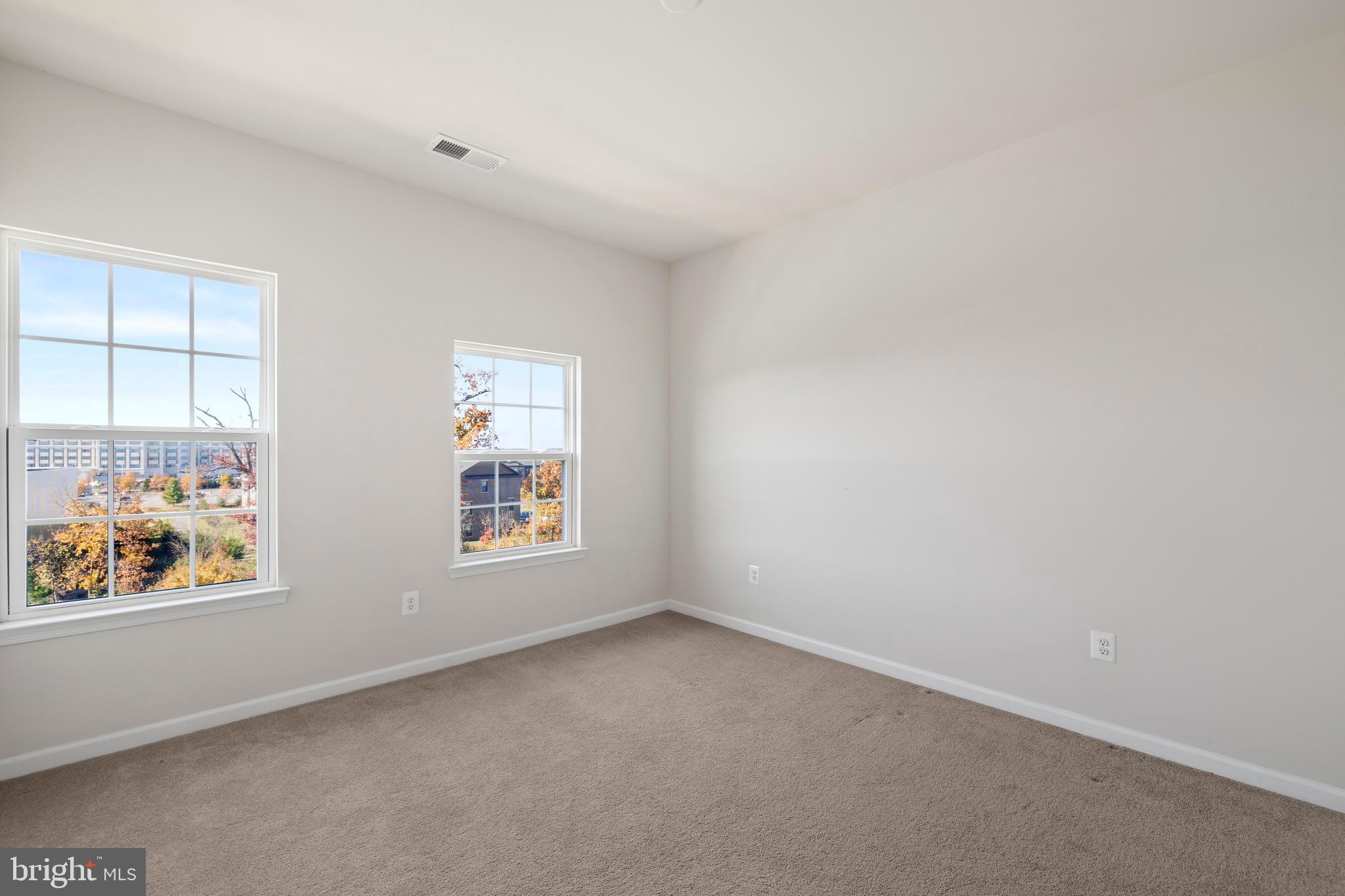 DISCOVERY SQUARE - Residential Lease