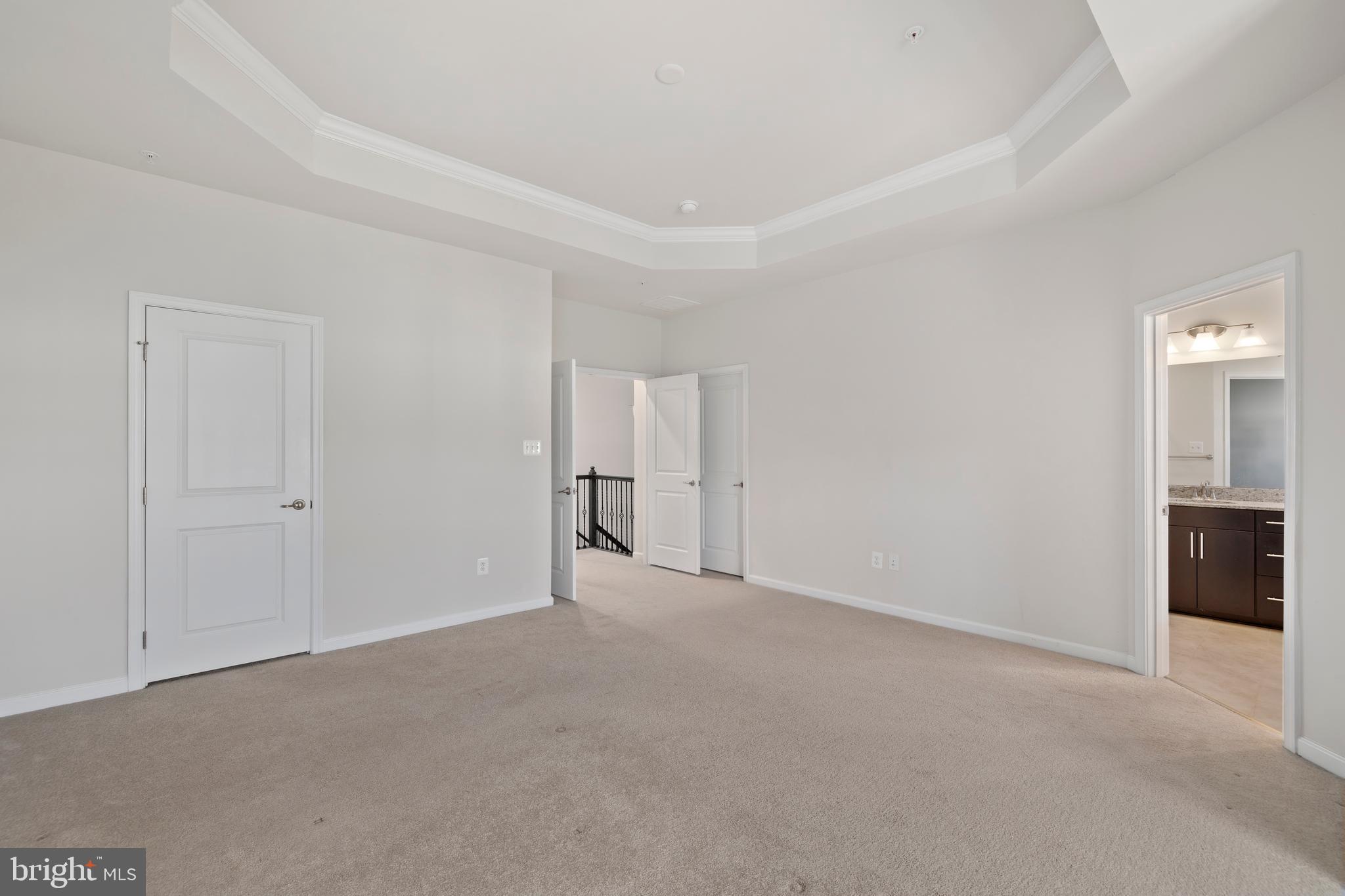 DISCOVERY SQUARE - Residential Lease