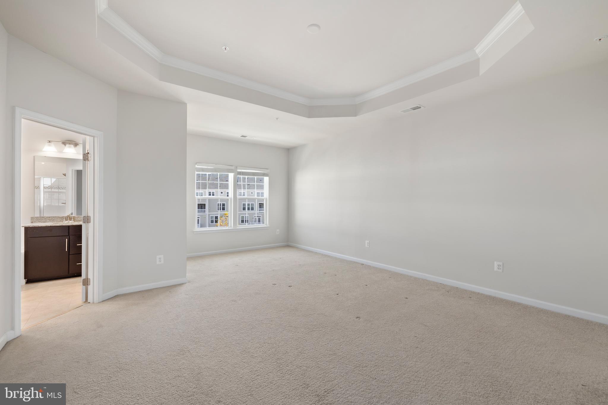 DISCOVERY SQUARE - Residential Lease