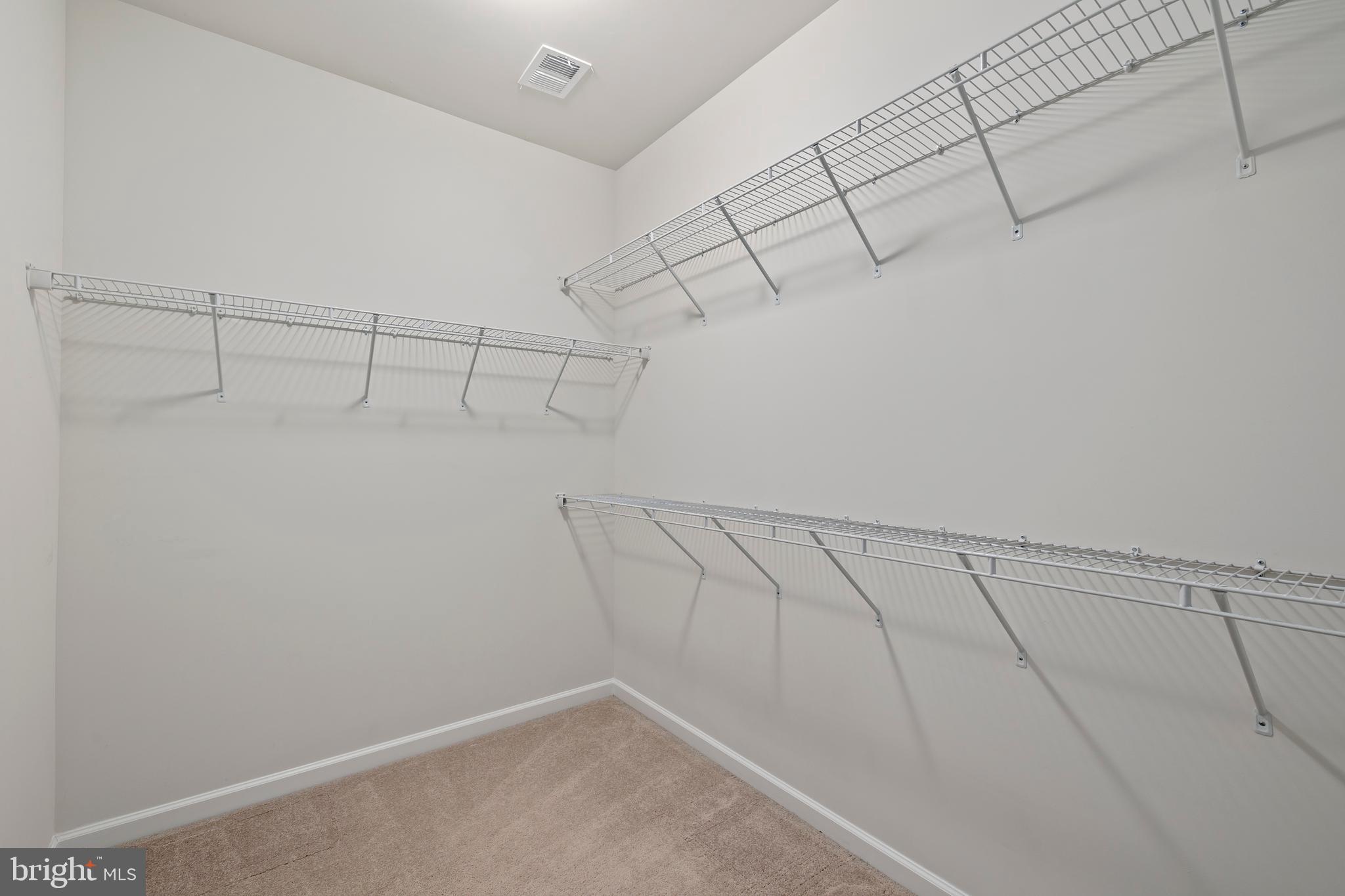 DISCOVERY SQUARE - Residential Lease