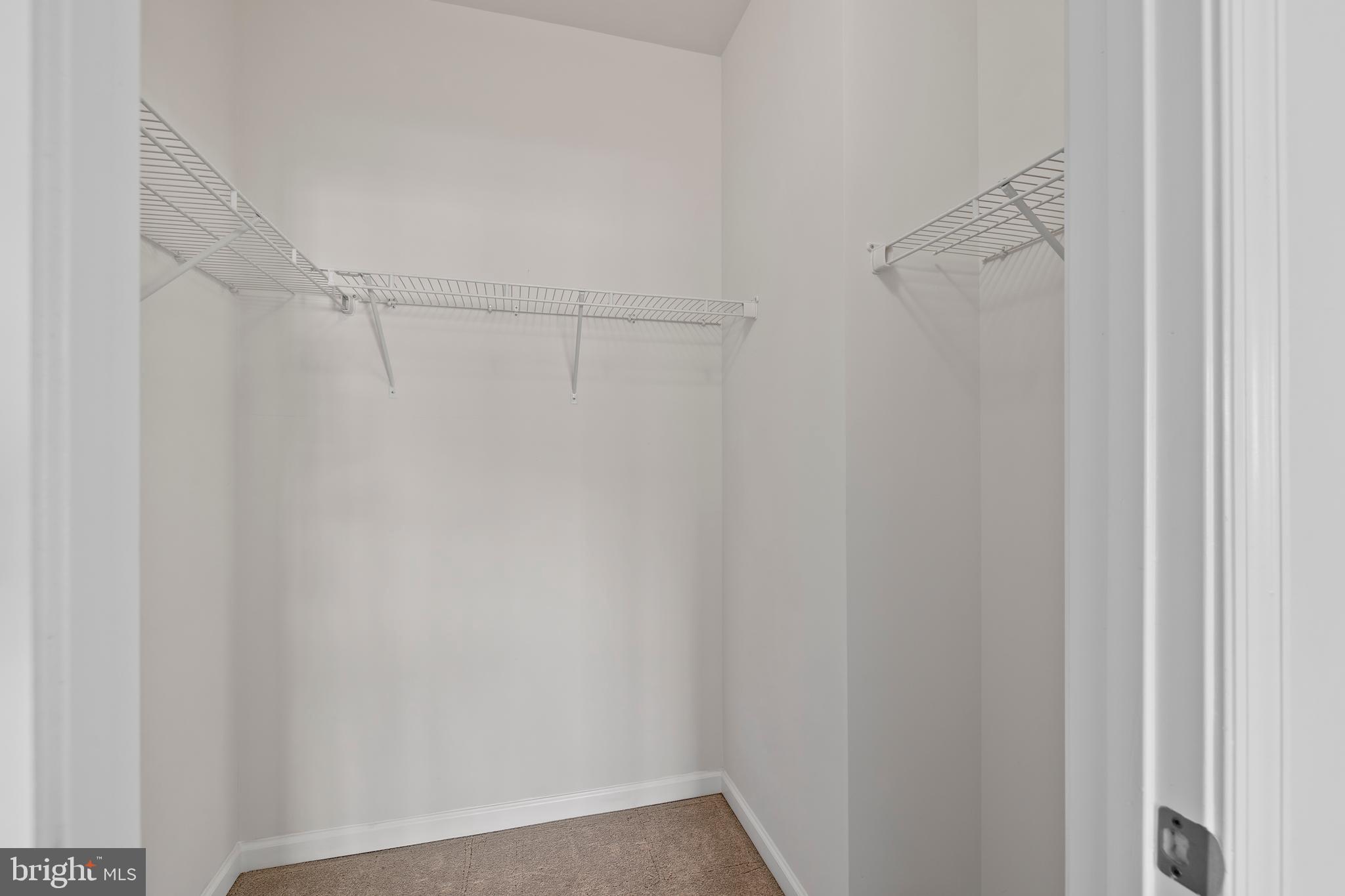 DISCOVERY SQUARE - Residential Lease