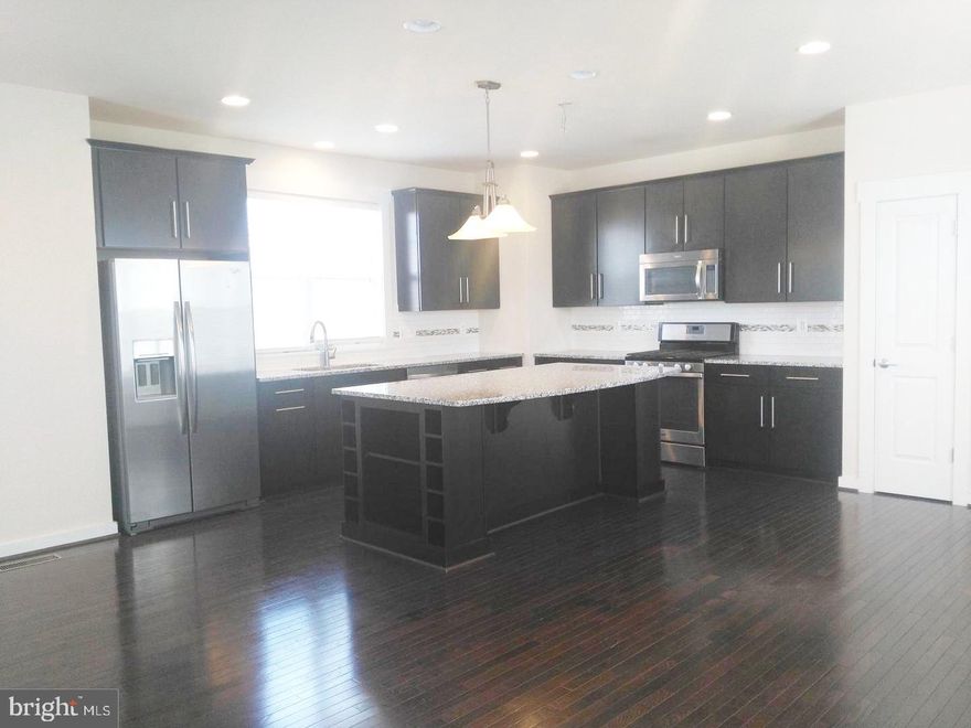 Like Model, End unit town home with no one to your left or right. HOUSE Features: **Maple cabinets**, Upgraded large Kitchen Island, Stainless Appliances, Upgraded Master bath, Oak Stairs, Hardwood Floors on main level, recessed lights.** RENT includes Verizon FIOS BASIC CABLE & INTERNET **, Lawn Maintenance, Pools.Close to Brambleton Town Center, Brambleton Library, Grocery, Restaurants, Movie theater. Tenant Occupied . Available from 1st May .