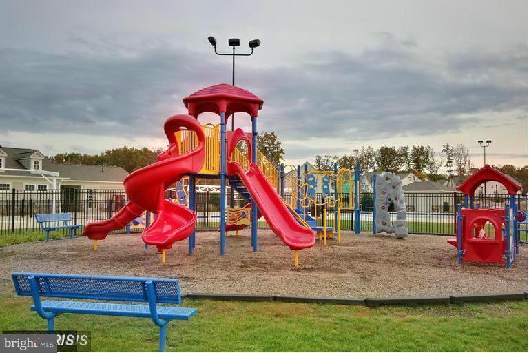 TANYARD SPRINGS - Residential Lease