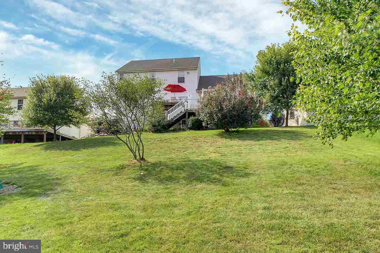 WELLINGTON HILLS - Residential