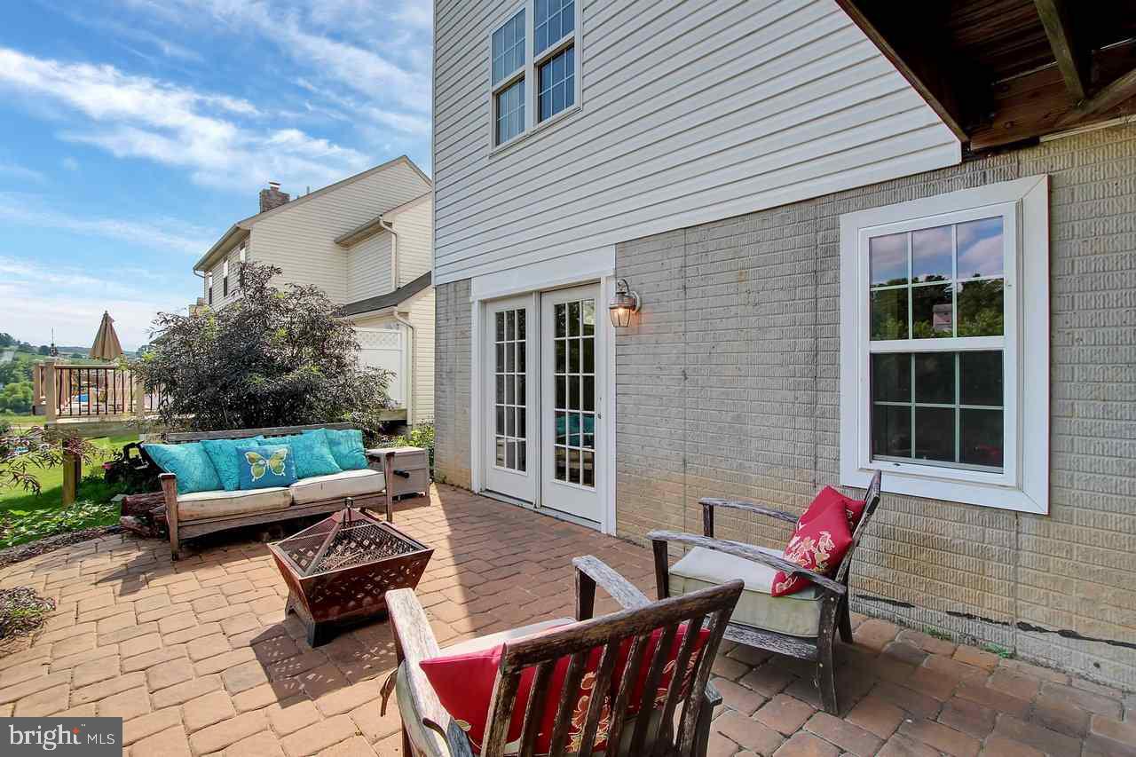 WELLINGTON HILLS - Residential