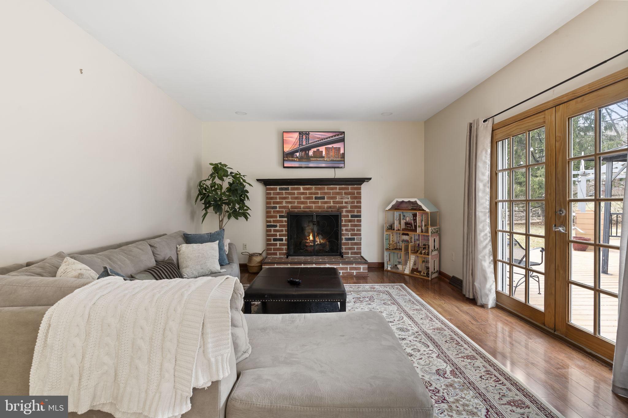 WHITFORD VILLAGE - Residential