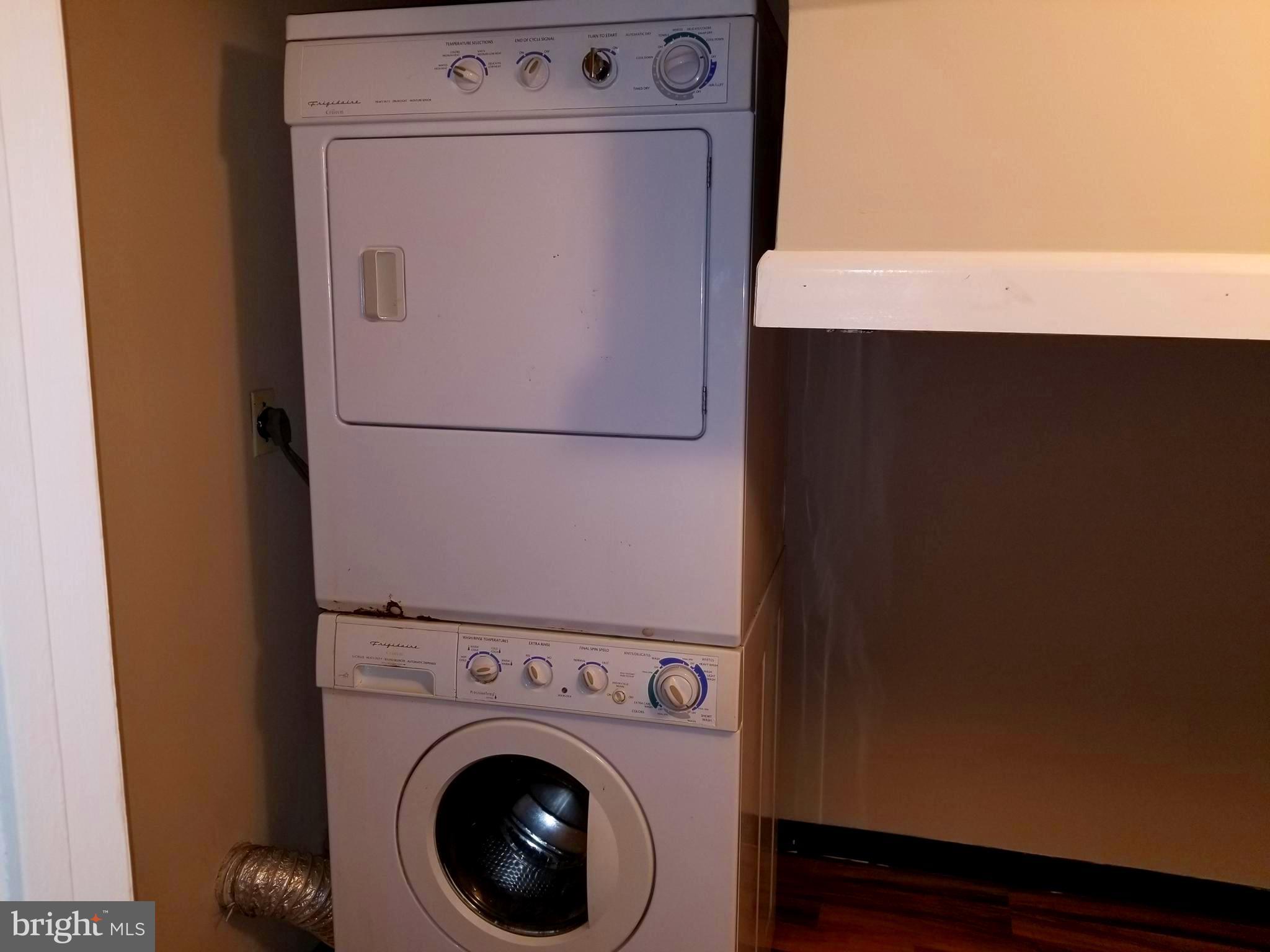 LONG REACH - Residential