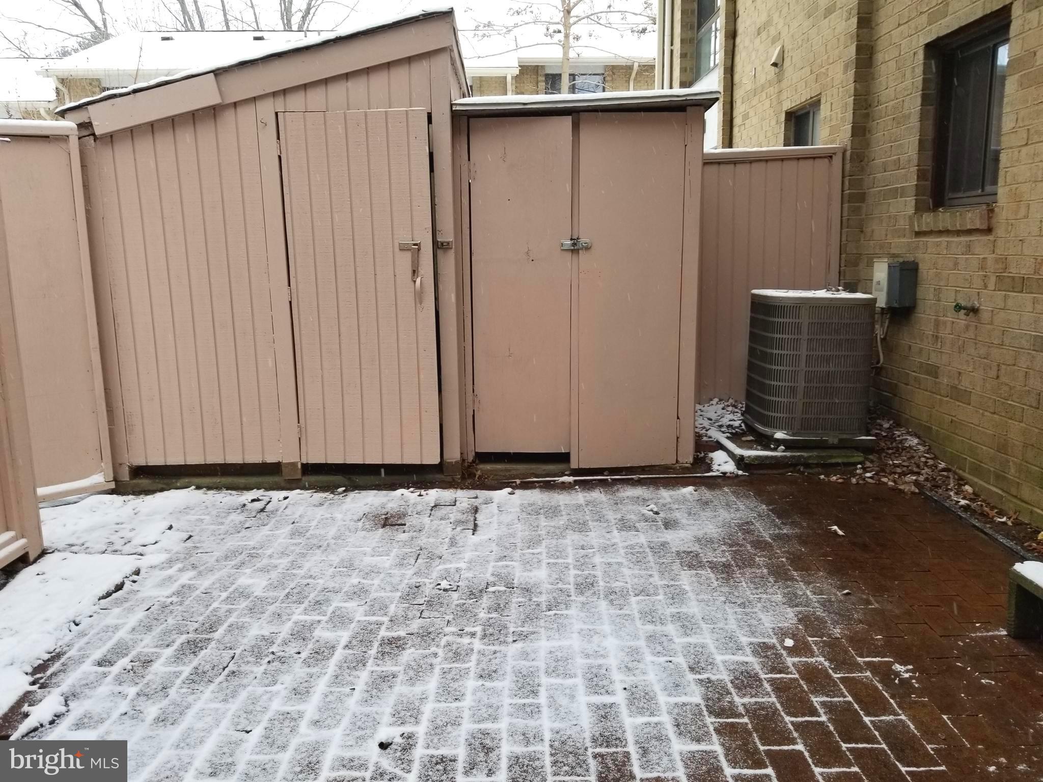 LONG REACH - Residential