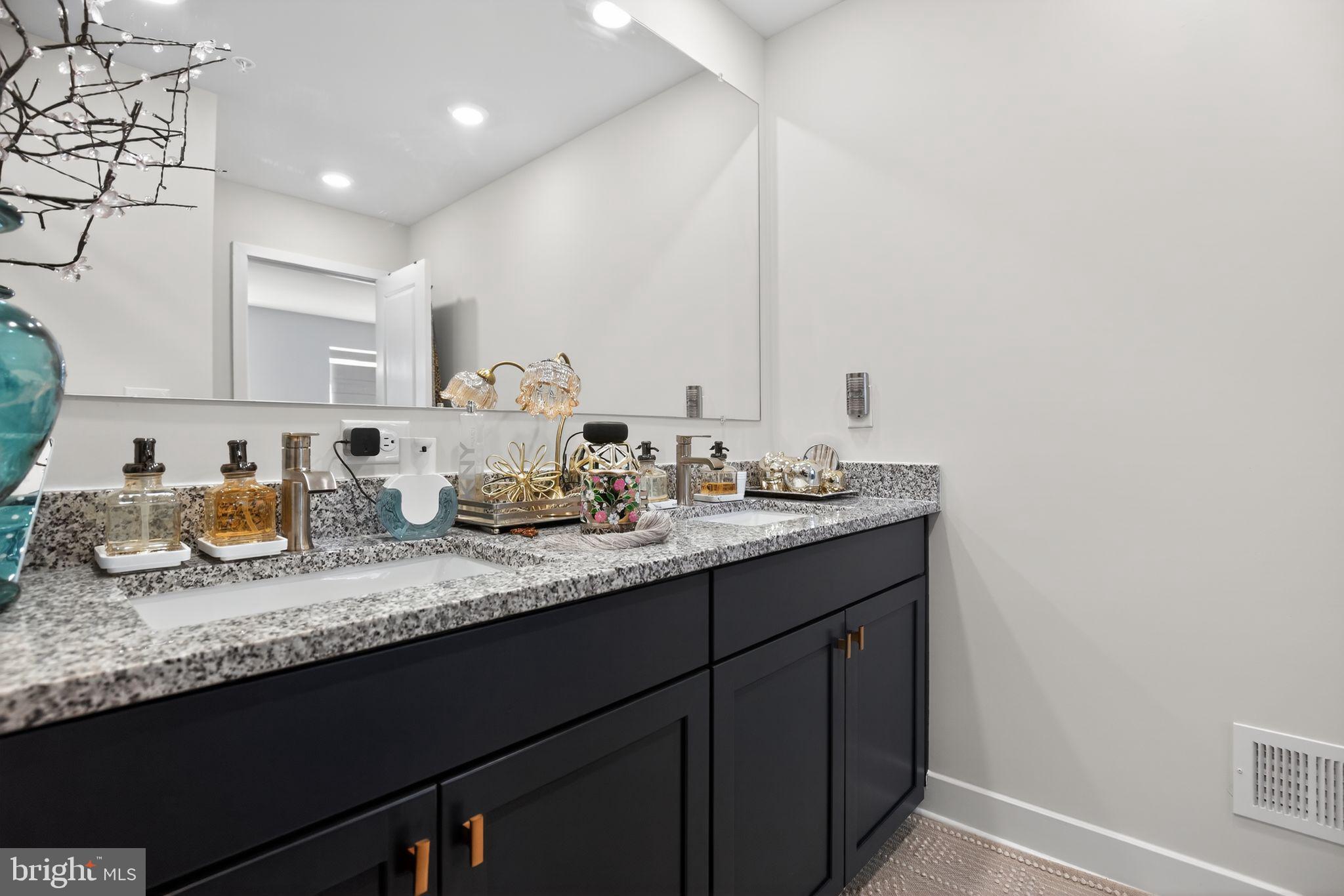 WOODS OF MYRTLE POINT - Residential