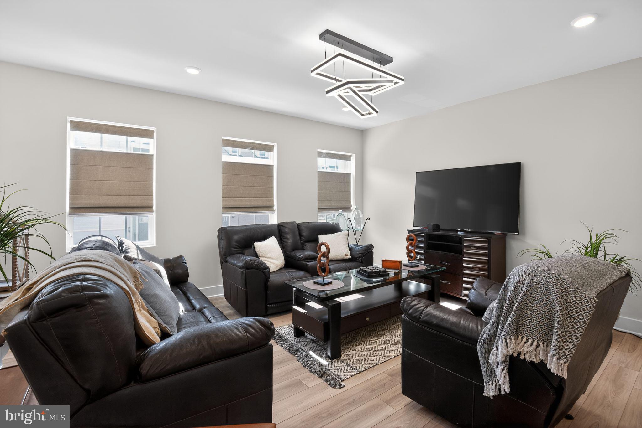 WOODS OF MYRTLE POINT - Residential