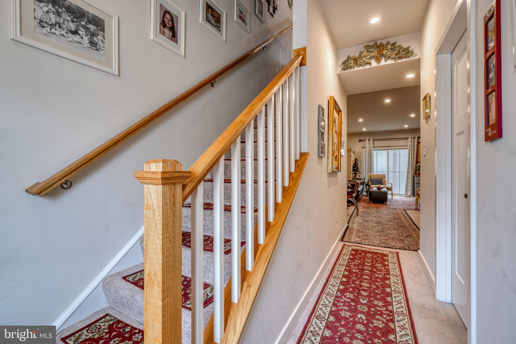 CREEKSIDE VILLAGE - Residential