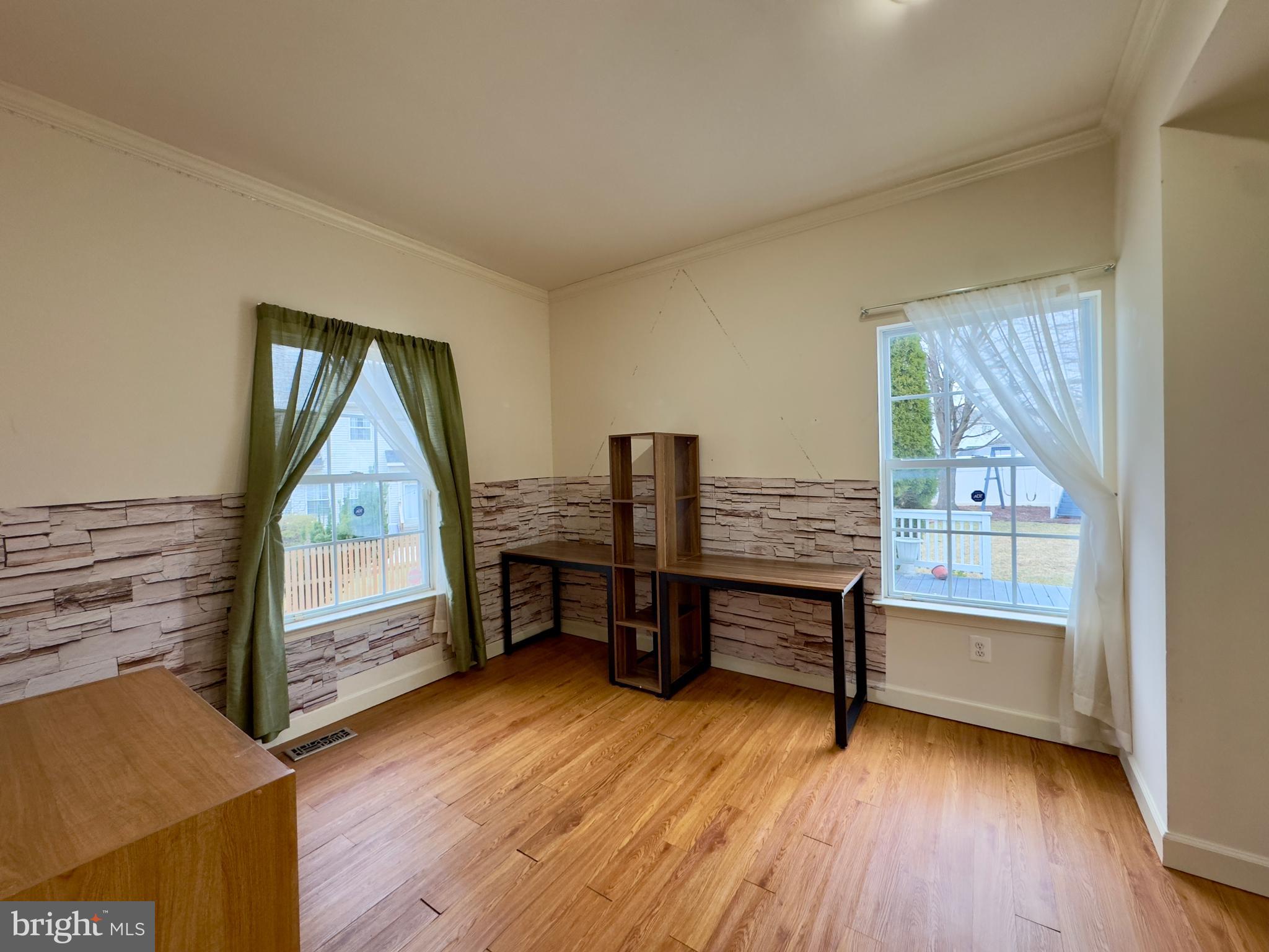 ELDERSBURG - Residential Lease