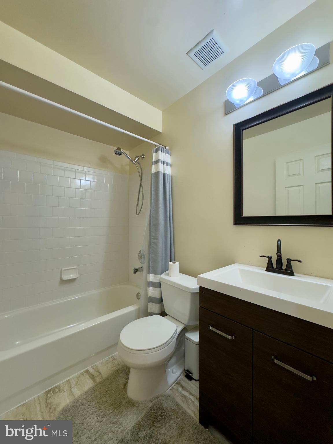 ELDERSBURG - Residential Lease