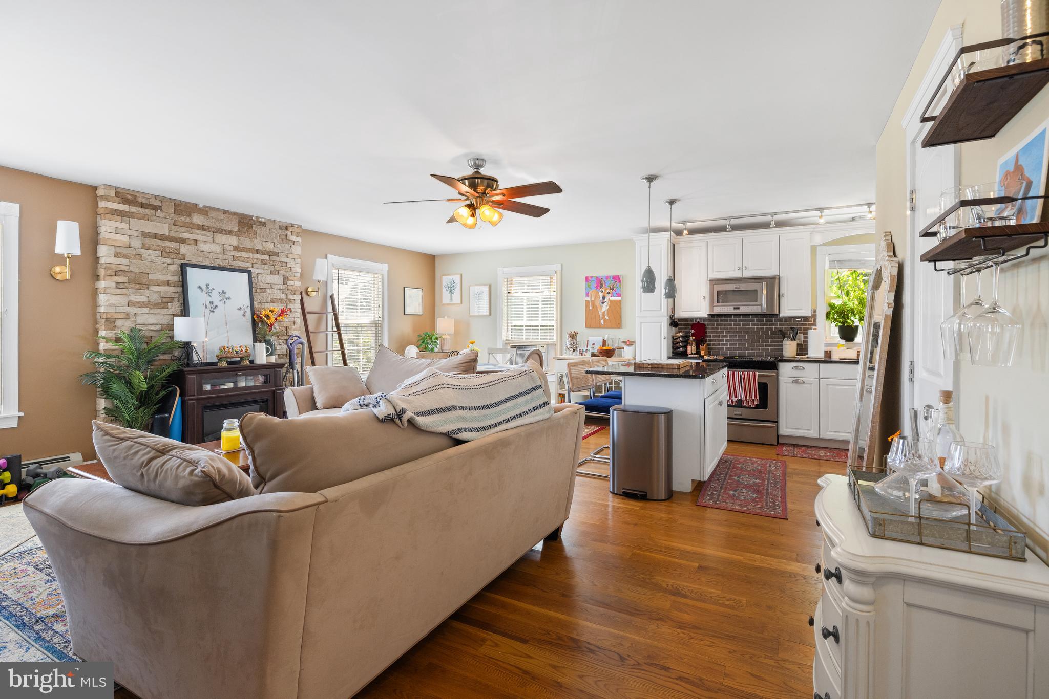 KENNETT SQ - Residential