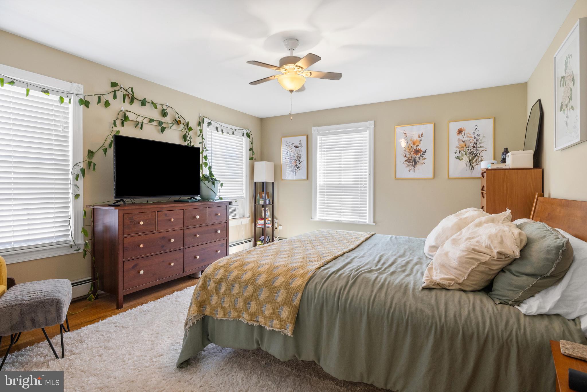 KENNETT SQ - Residential