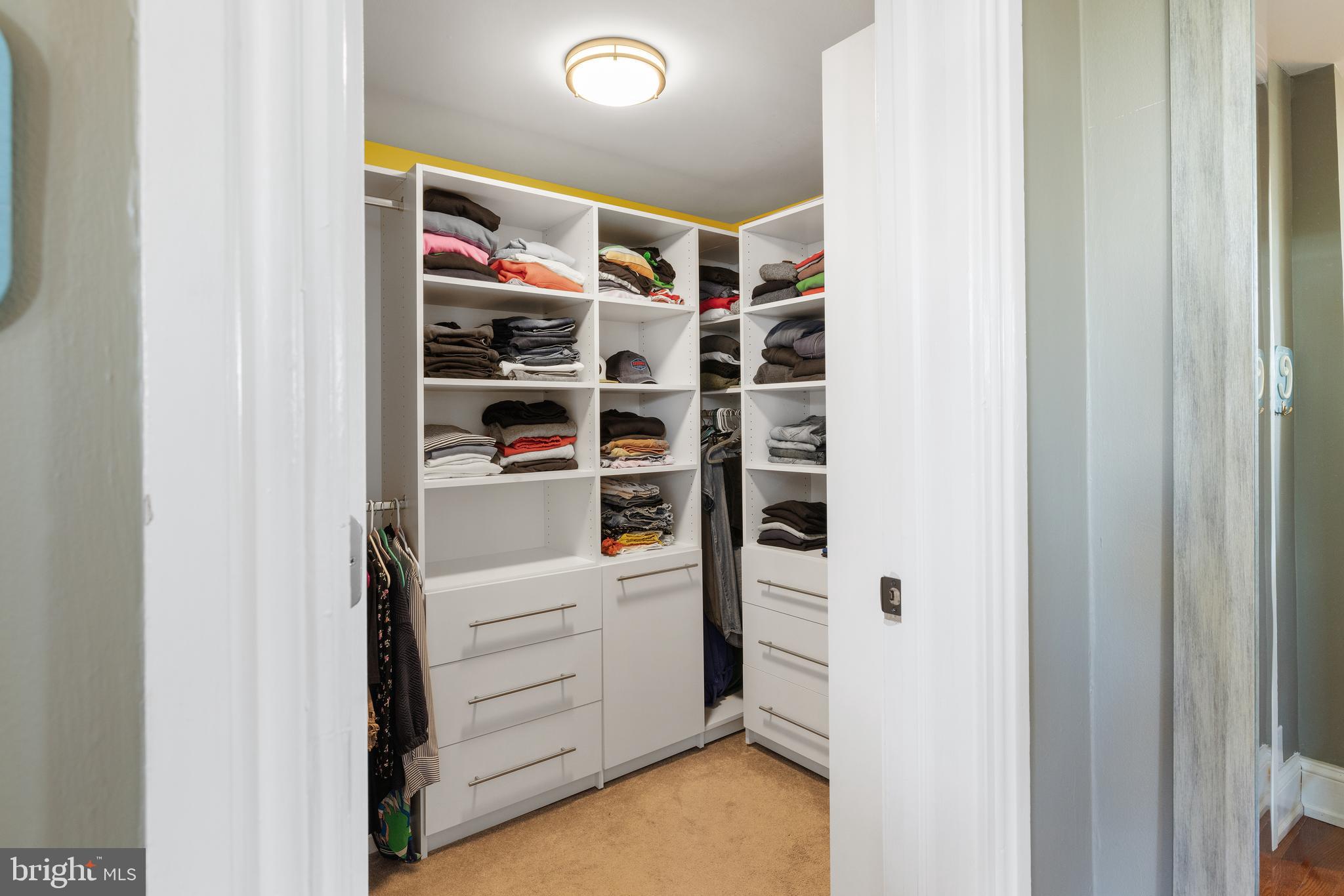 KENNETT SQ - Residential