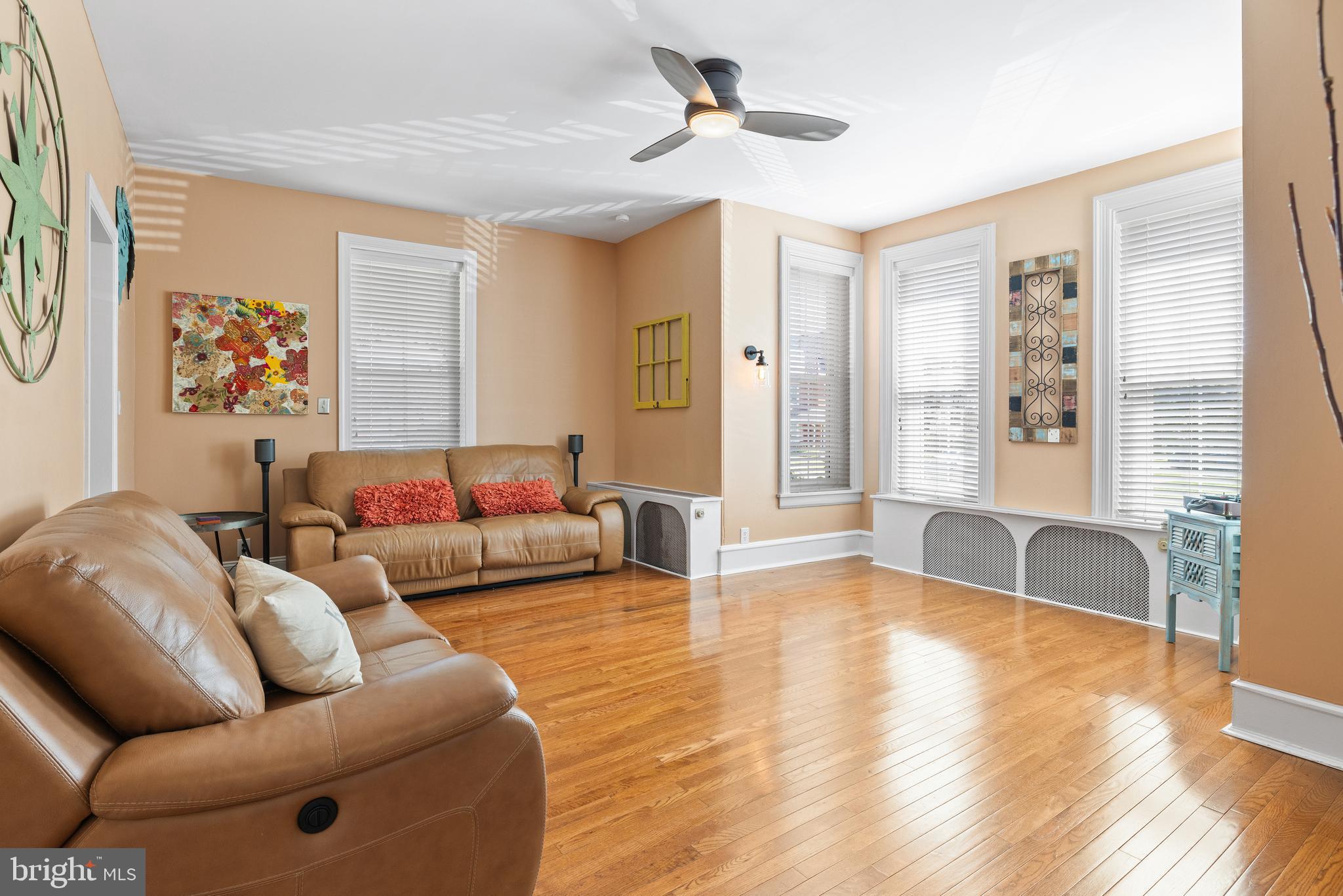 KENNETT SQ - Residential