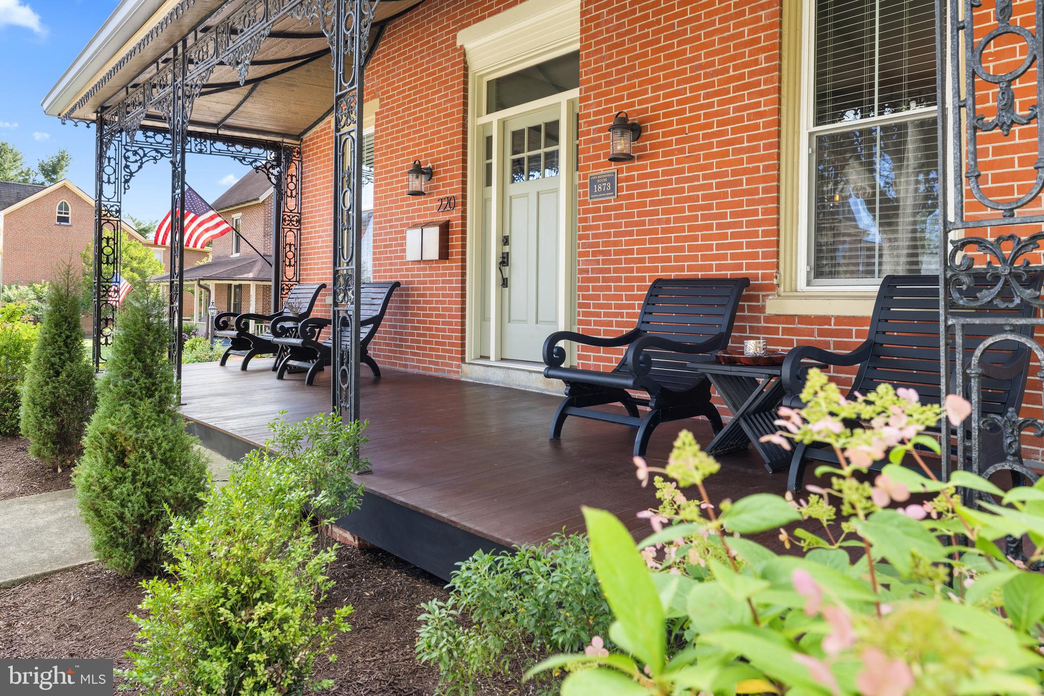 KENNETT SQ - Residential