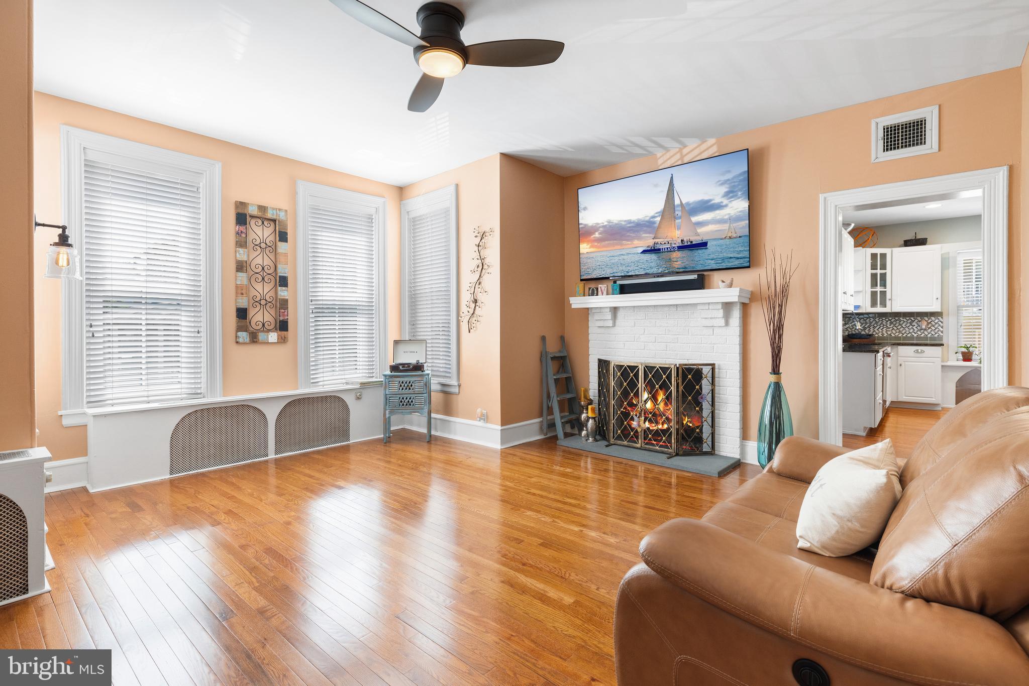 KENNETT SQ - Residential