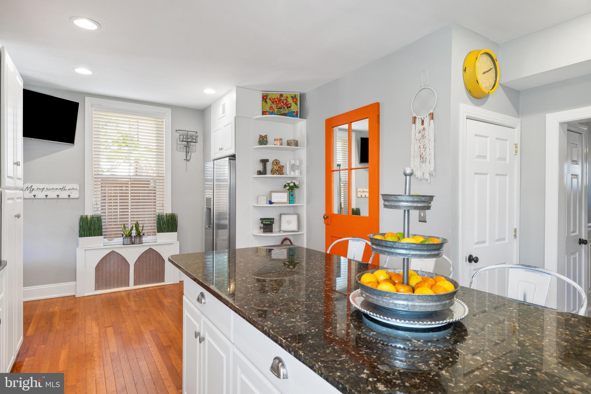 KENNETT SQ - Residential