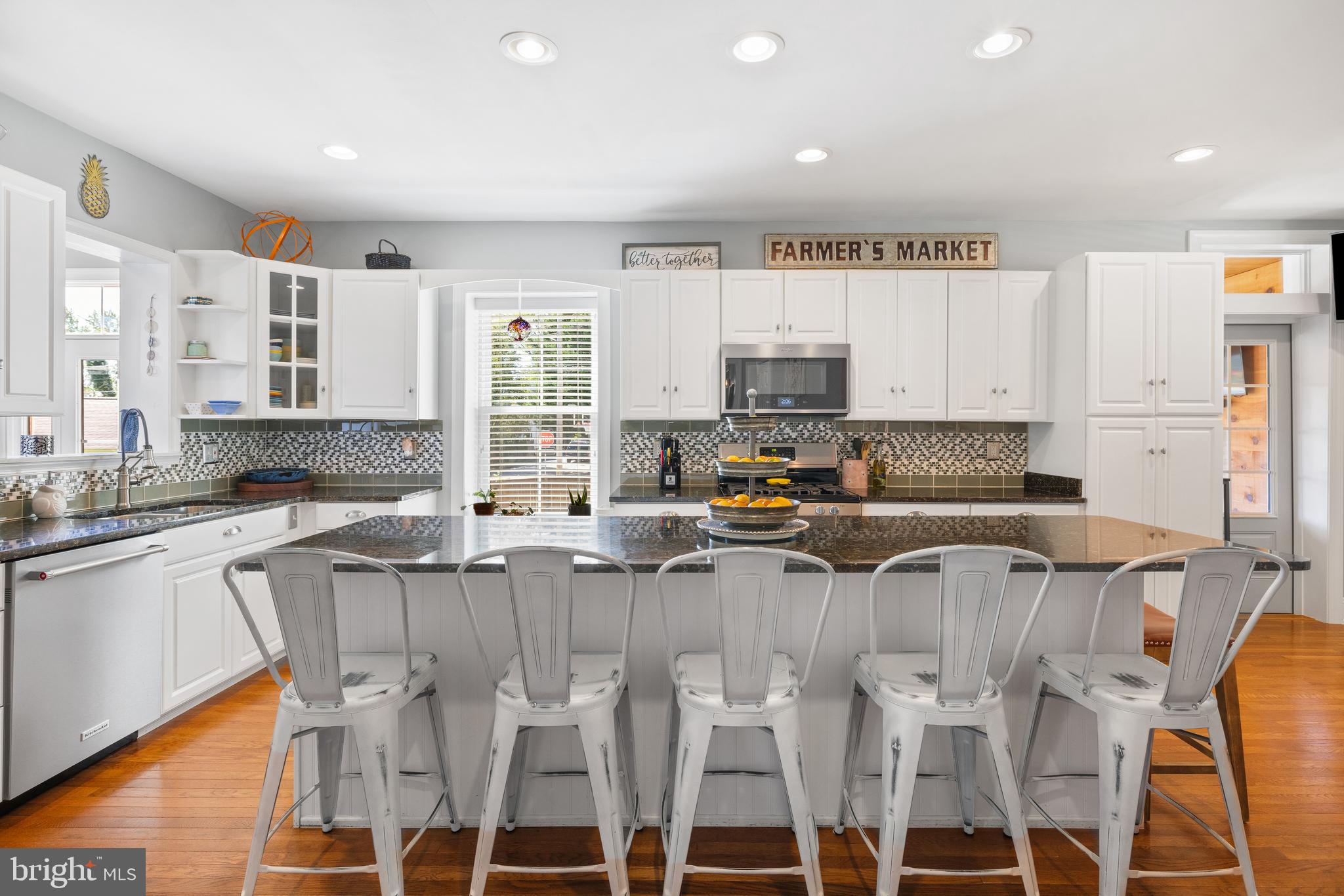 KENNETT SQ - Residential