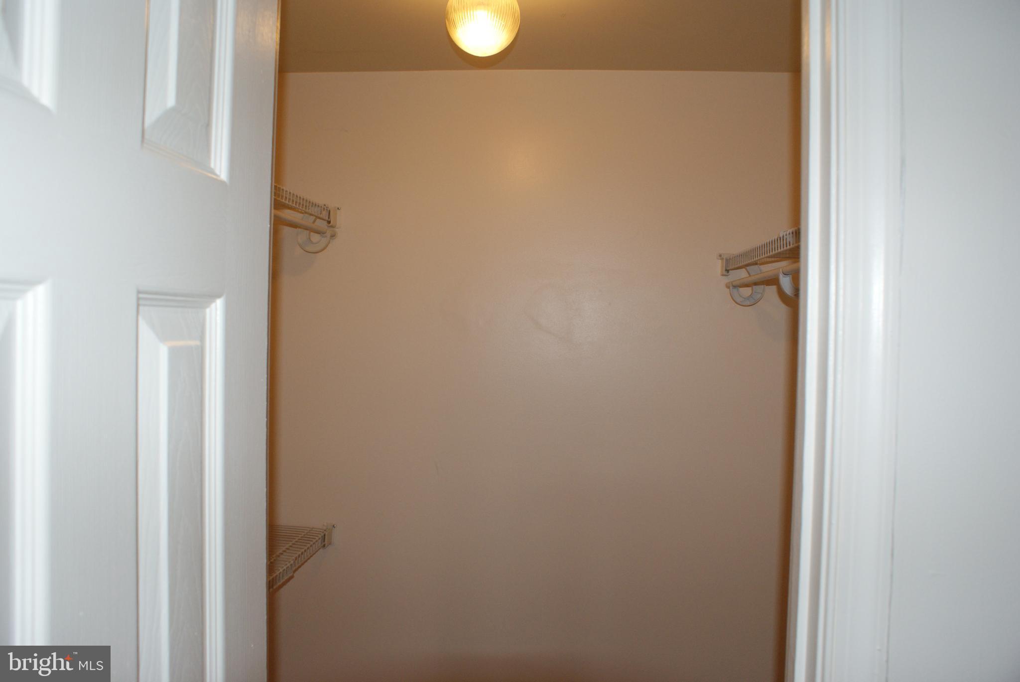 LARGO - Residential Lease