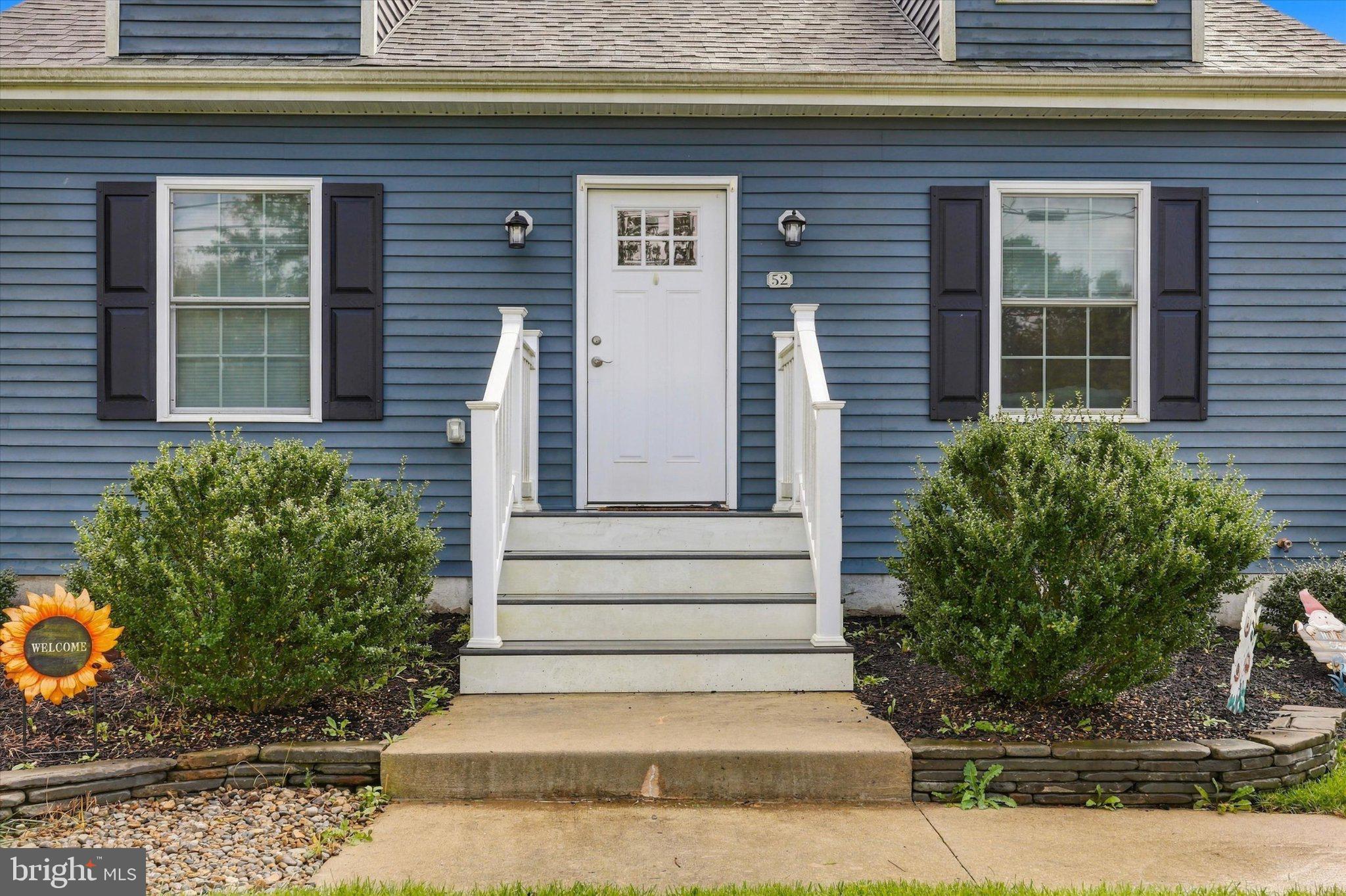 52 STATION AVENUE