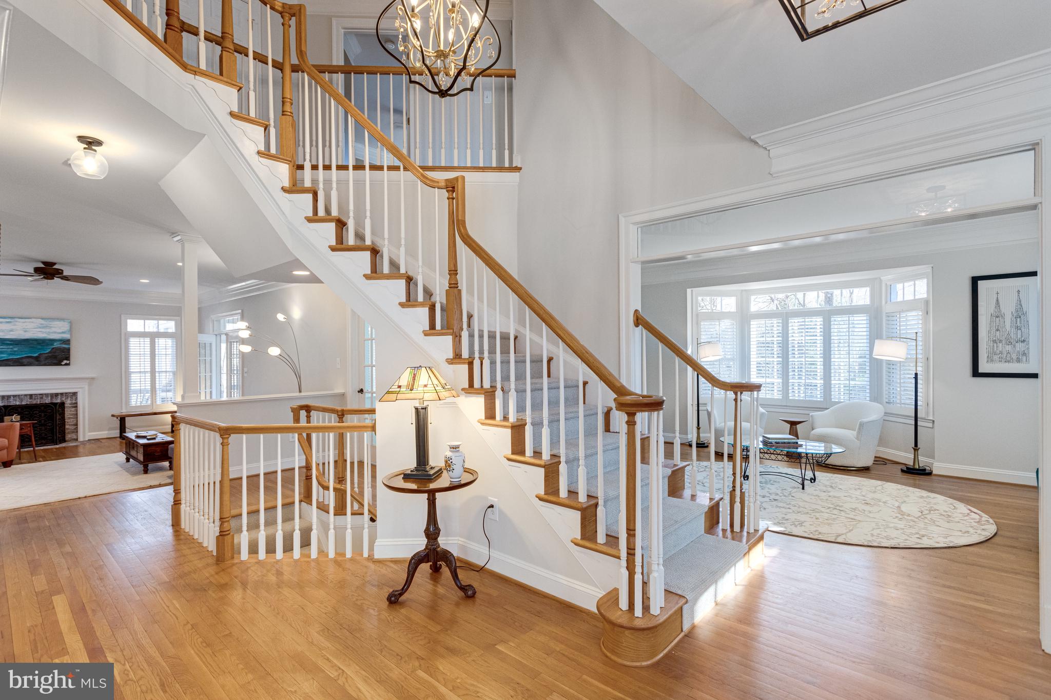 SENECA KNOLL - Residential