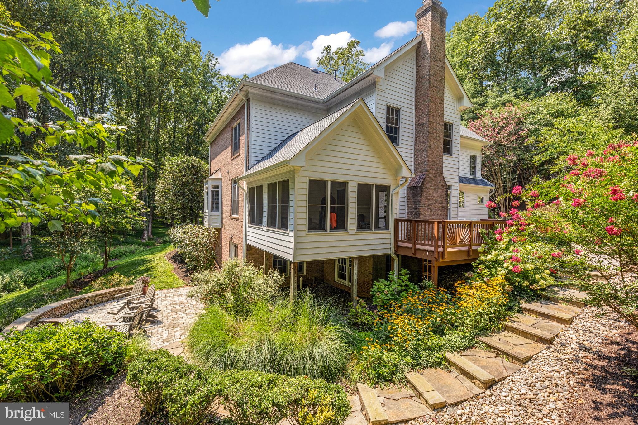 SENECA KNOLL - Residential