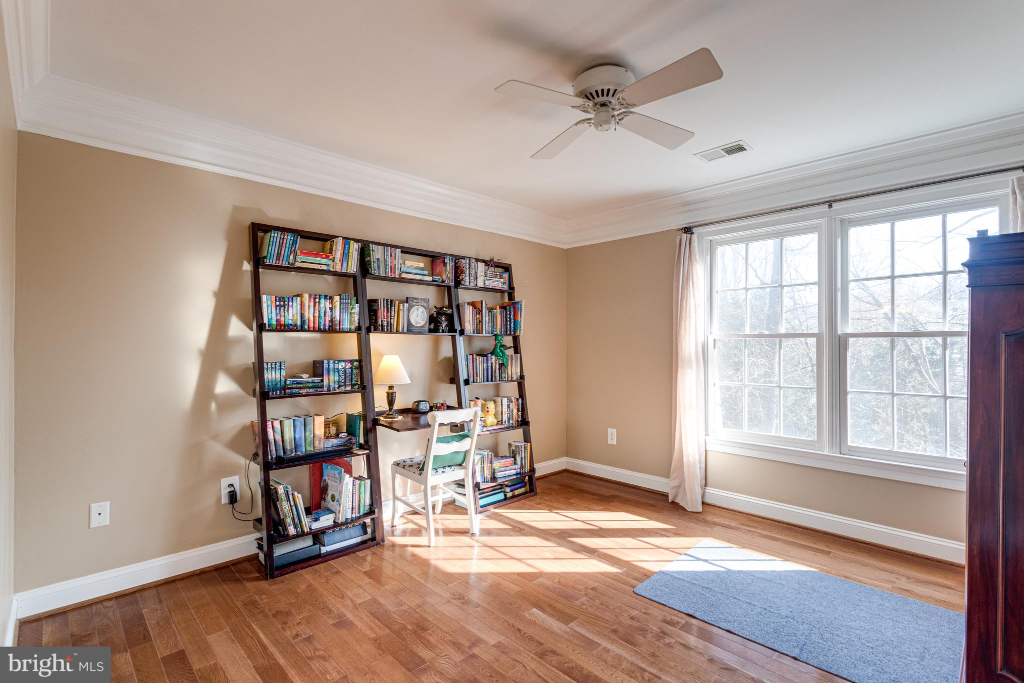 SENECA KNOLL - Residential