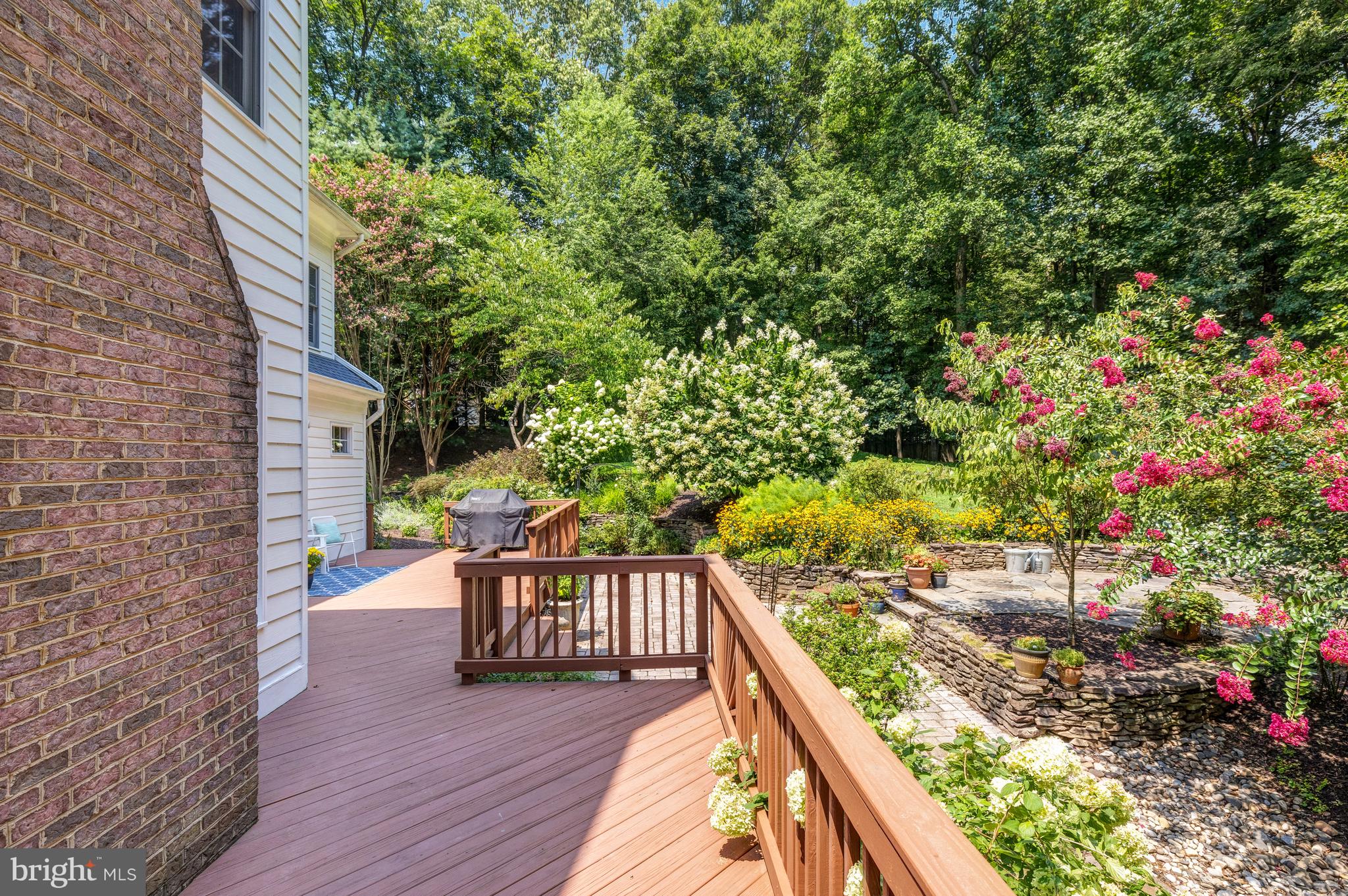 SENECA KNOLL - Residential