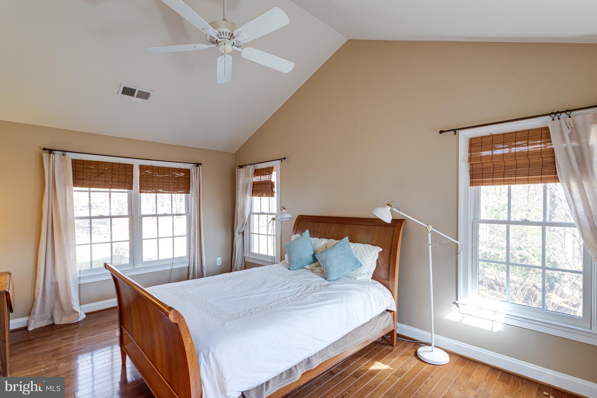 SENECA KNOLL - Residential